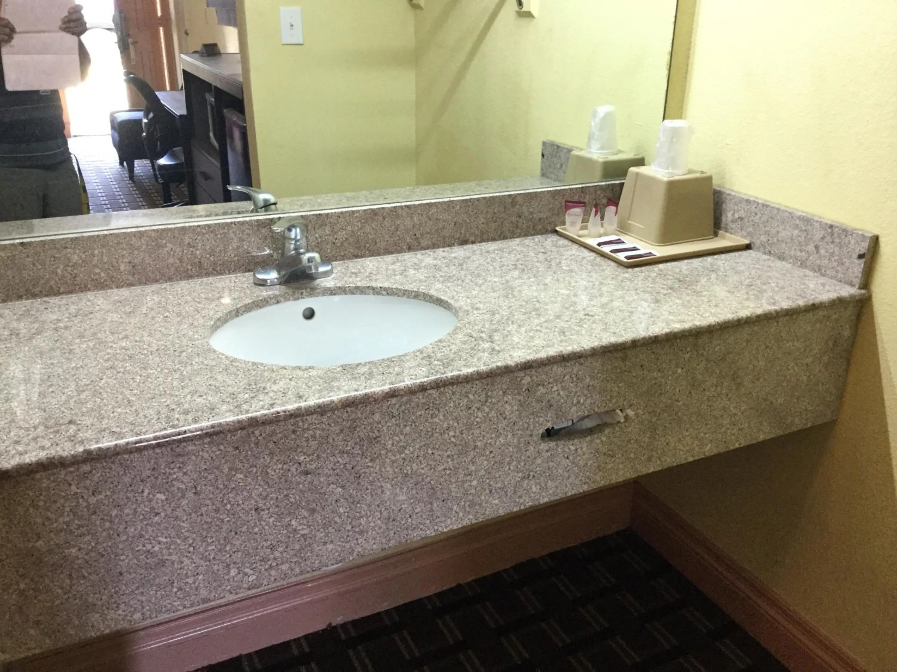 Luxury Inn and Suites Seaworld