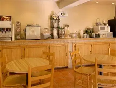 Restaurant/places to eat in Super 8 by Wyndham Socorro Restaurant/places to eat in Super 8 by Wyndham Socorro