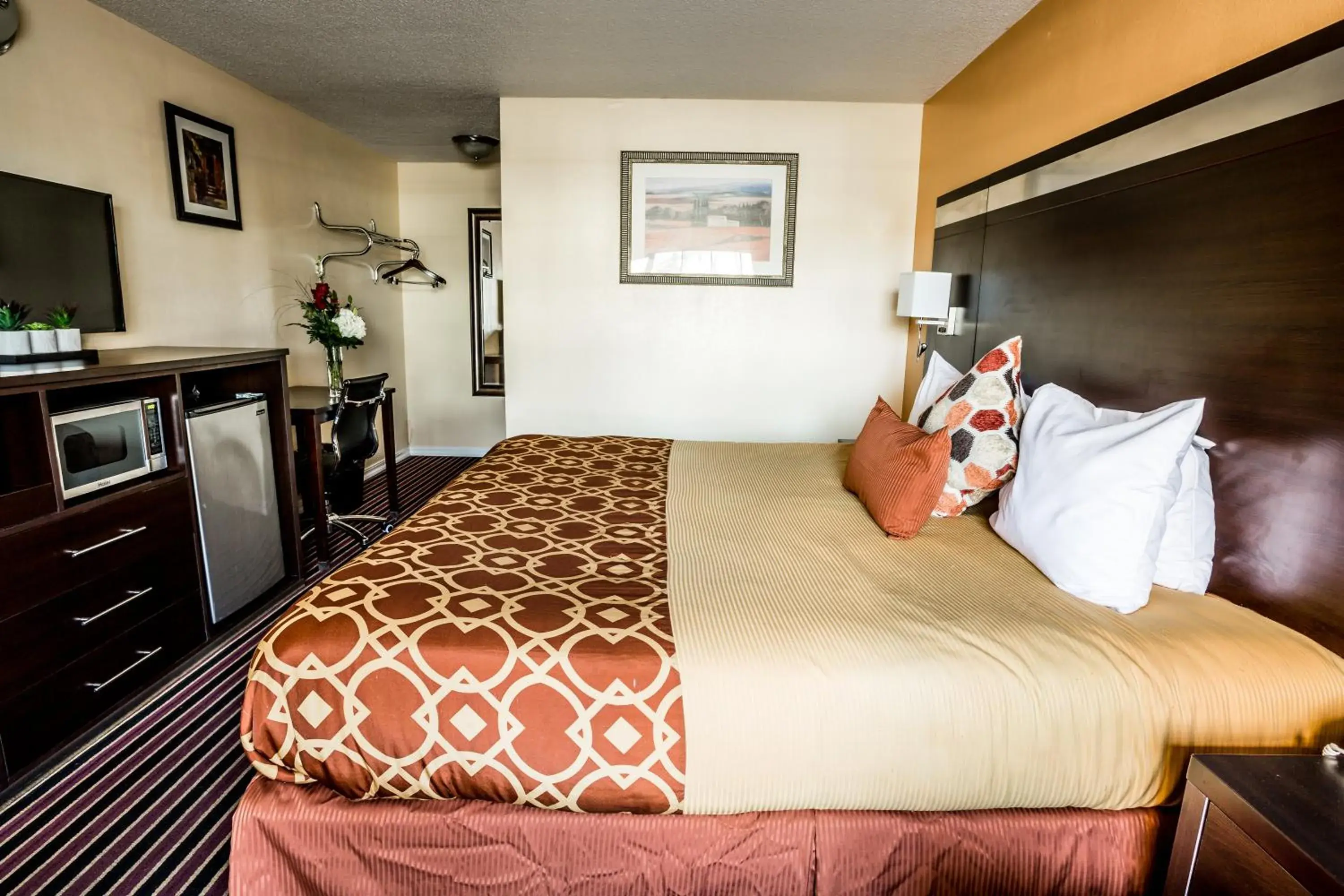 Bedroom, Bed in Budget Inn of America