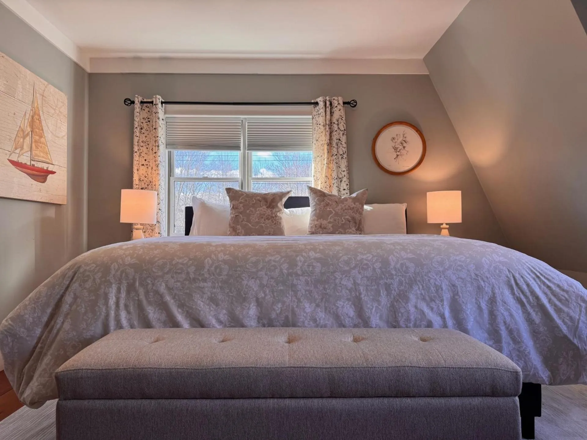 Bed in White Sails Inn