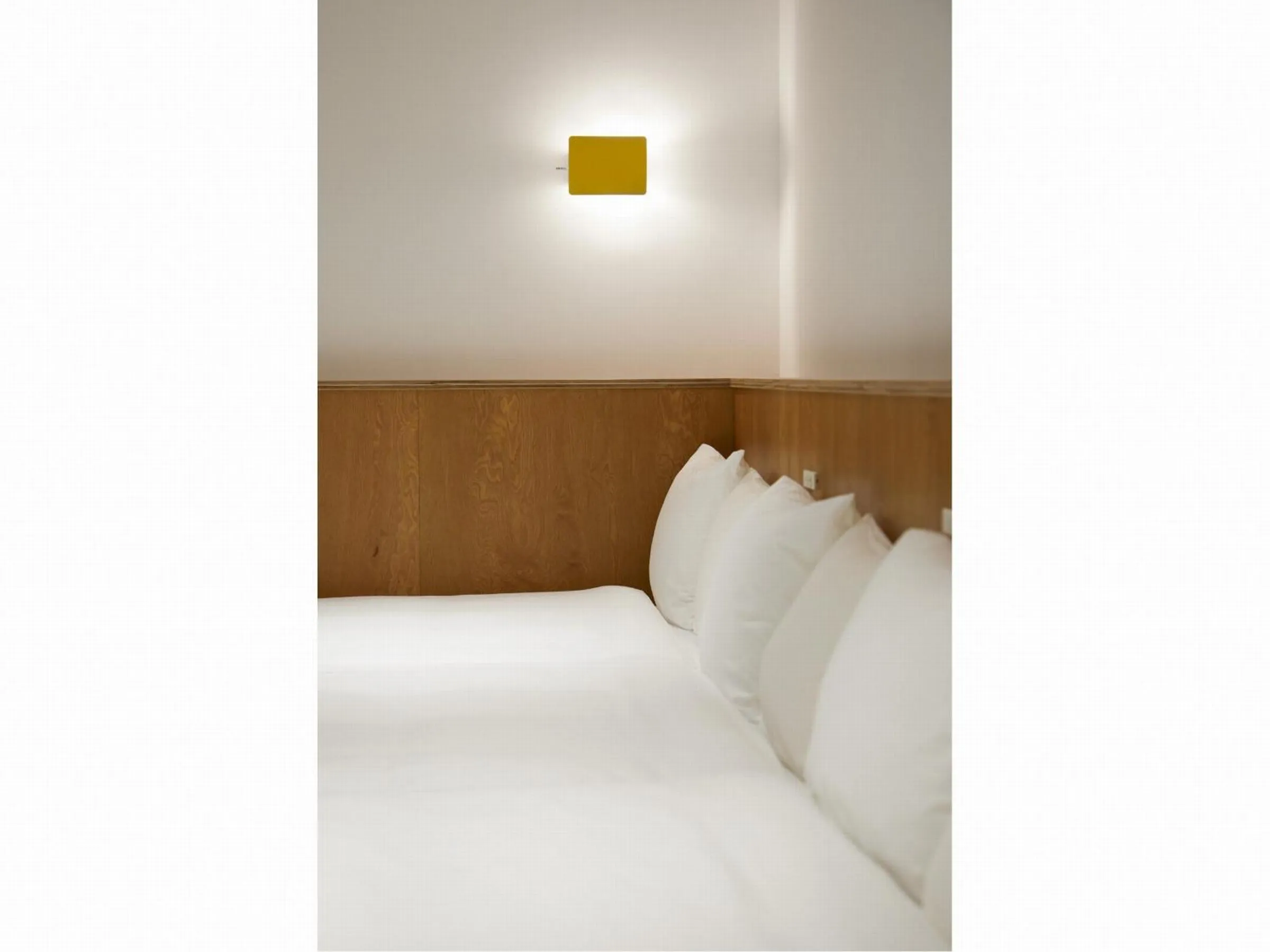 Bed in Mustard Hotel Shibuya