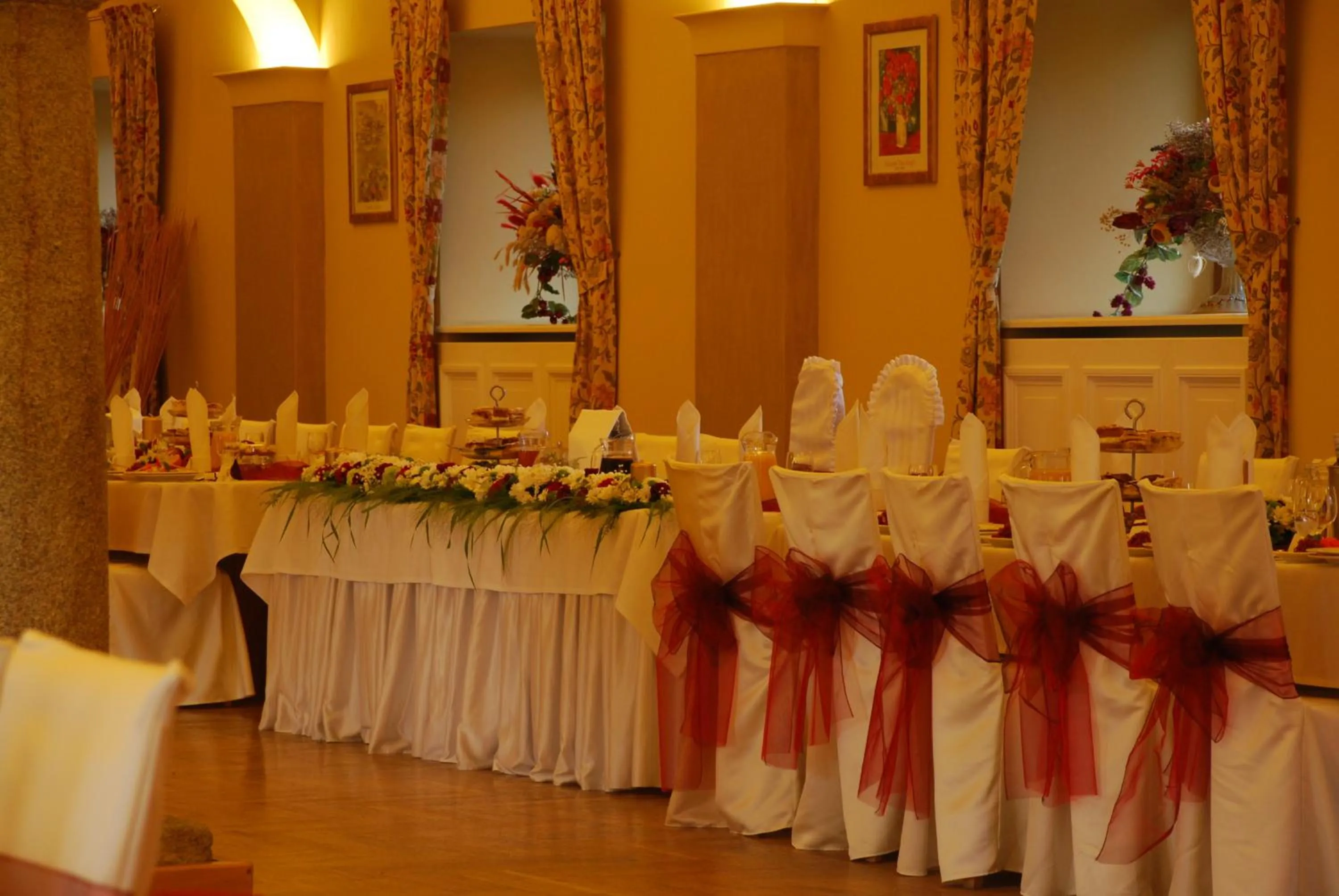 Restaurant/places to eat in Hotel Karczyce