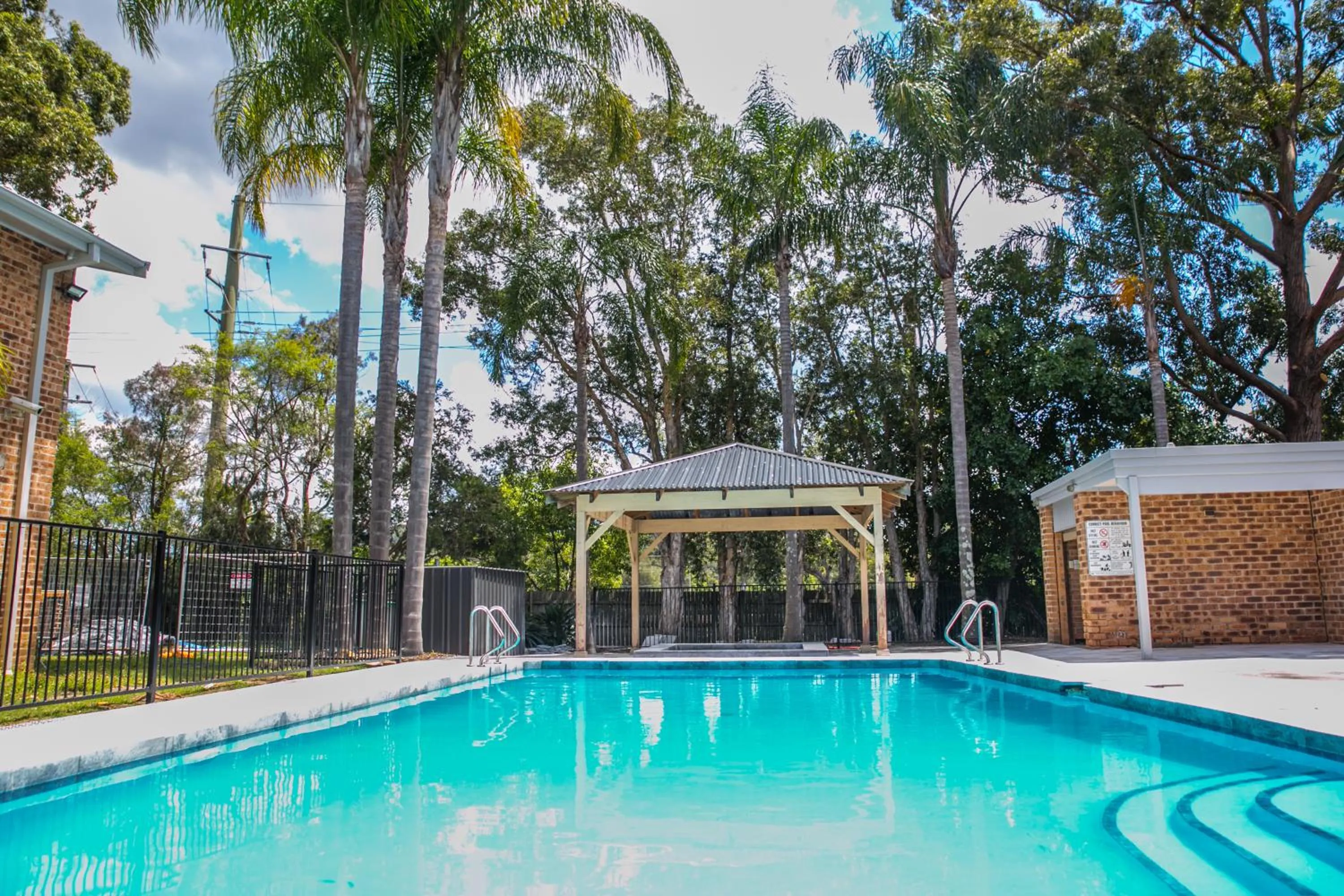 Swimming pool in The Select Inn Gosford
