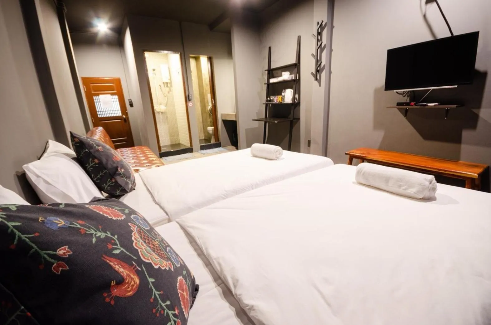 Photo of the whole room, Bed in Tian Tian Hostel