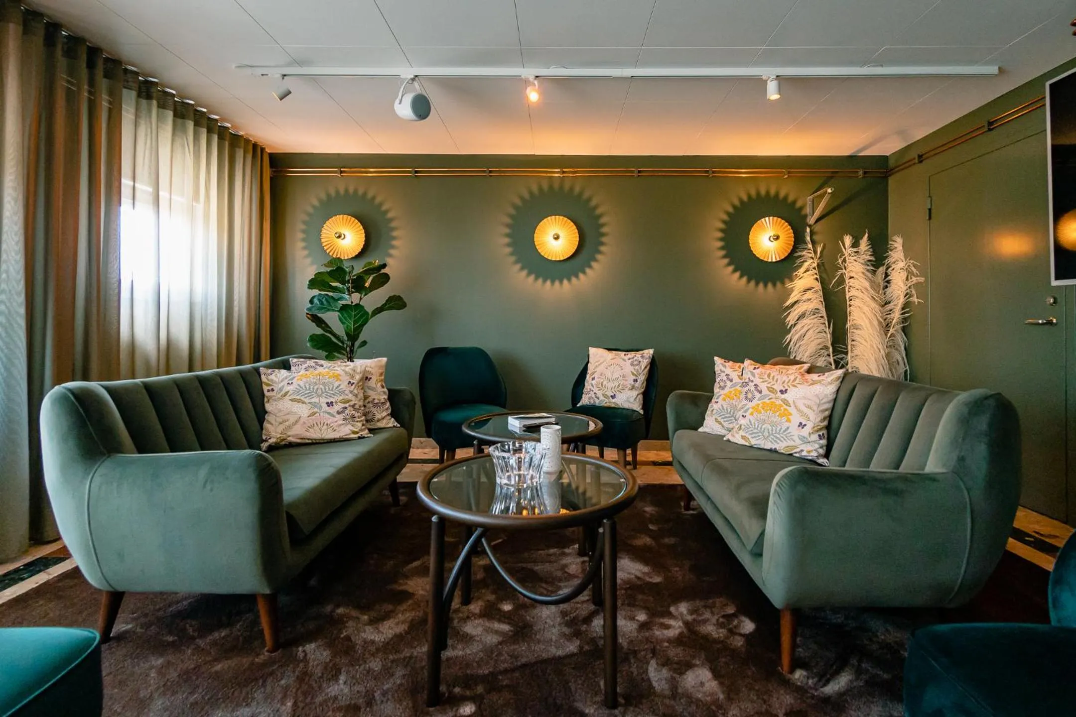 Lounge or bar in Best Western Hotel Danderyd