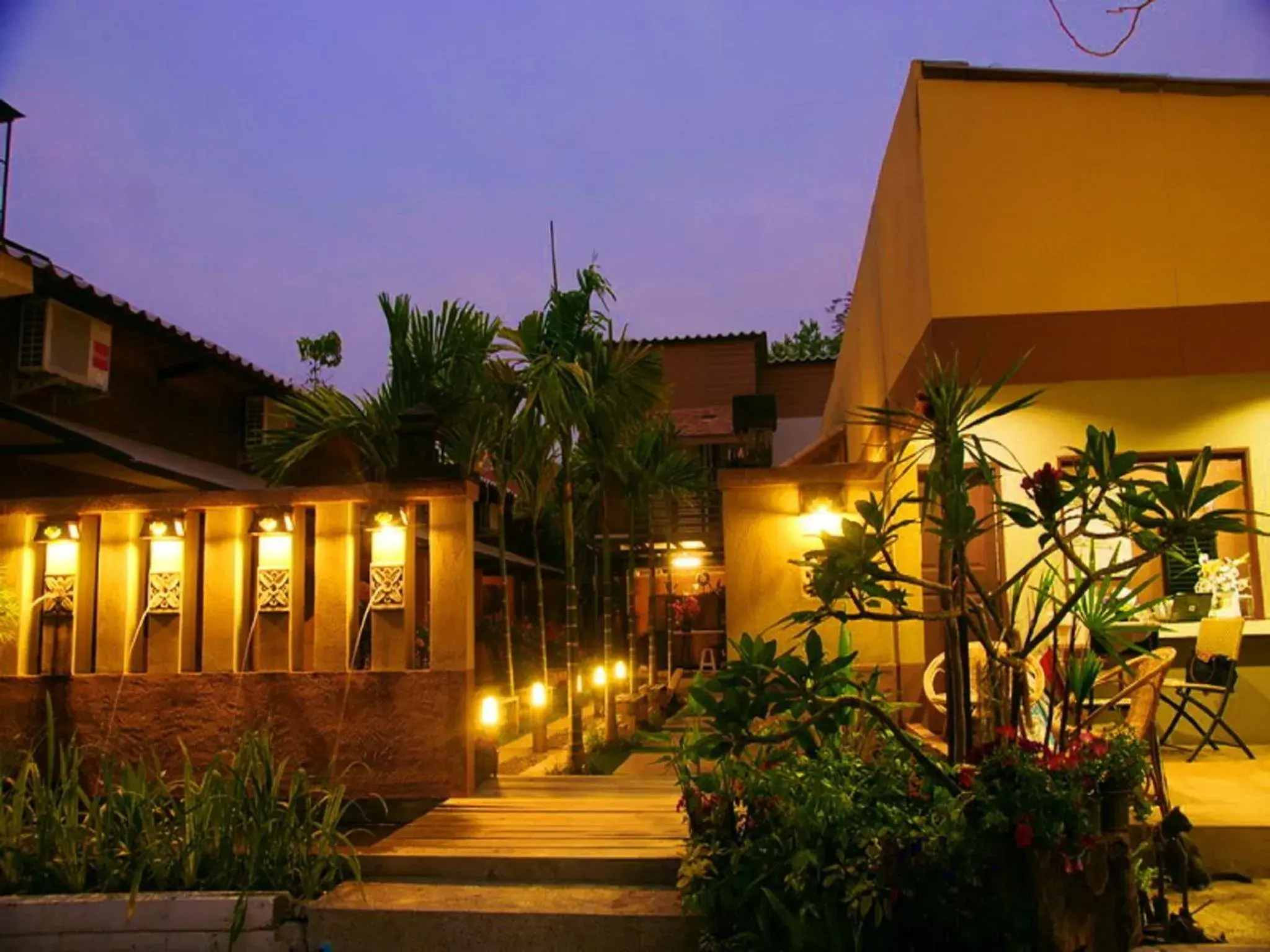 Koko Palm Inn Koko Palm Inn
