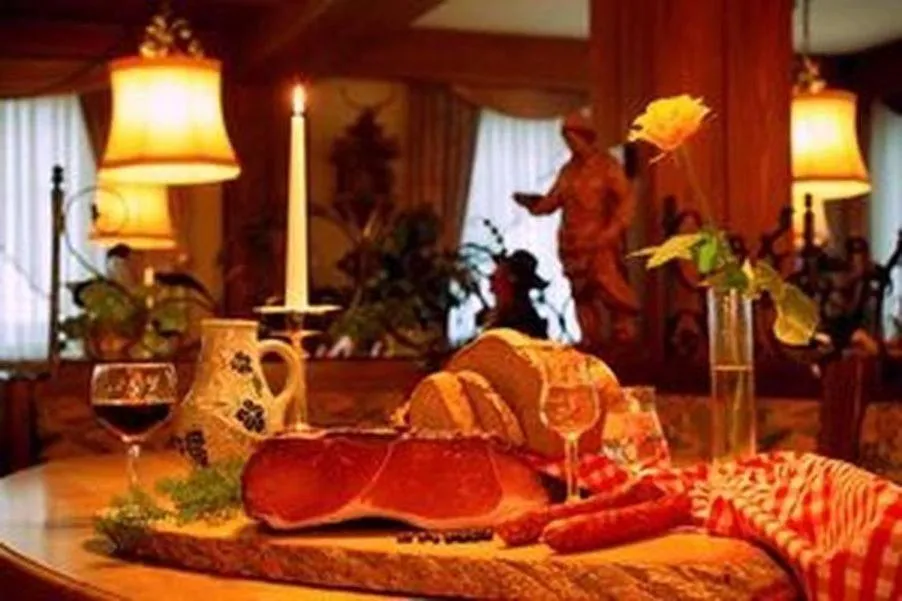 Restaurant/places to eat in Hotel Schwarzwaldhof
