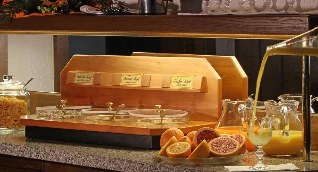 Restaurant/places to eat in Hotel Schwarzwaldhof