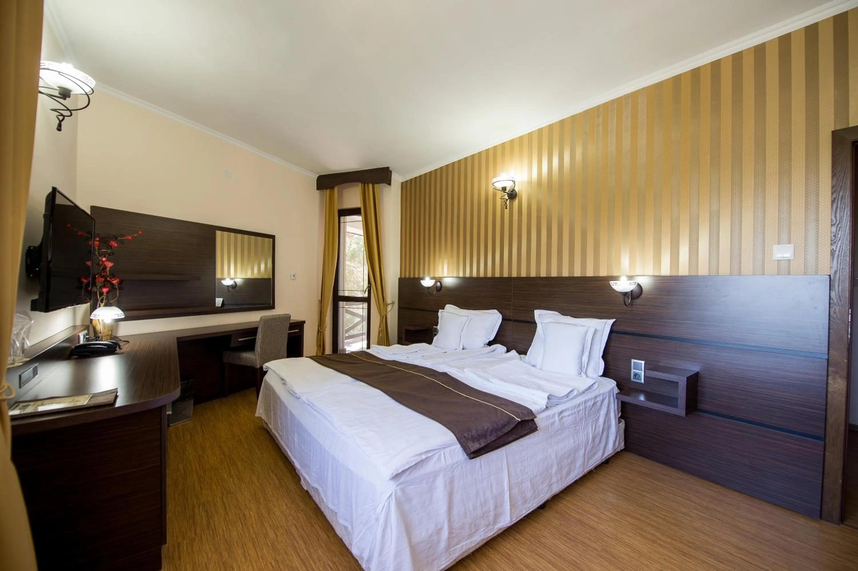 Bathroom in Family Hotel Hebar