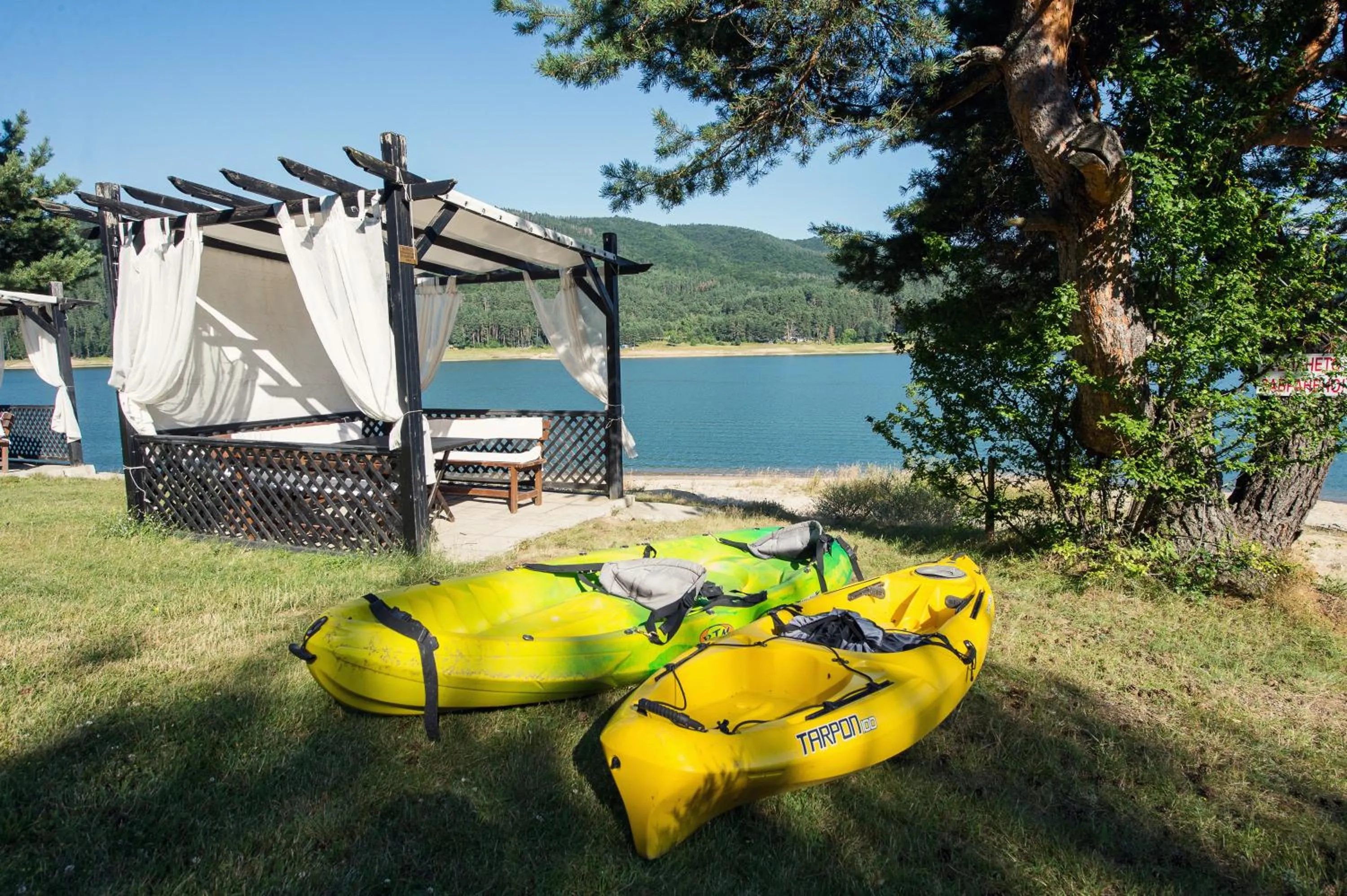Garden in Family Hotel Hebar