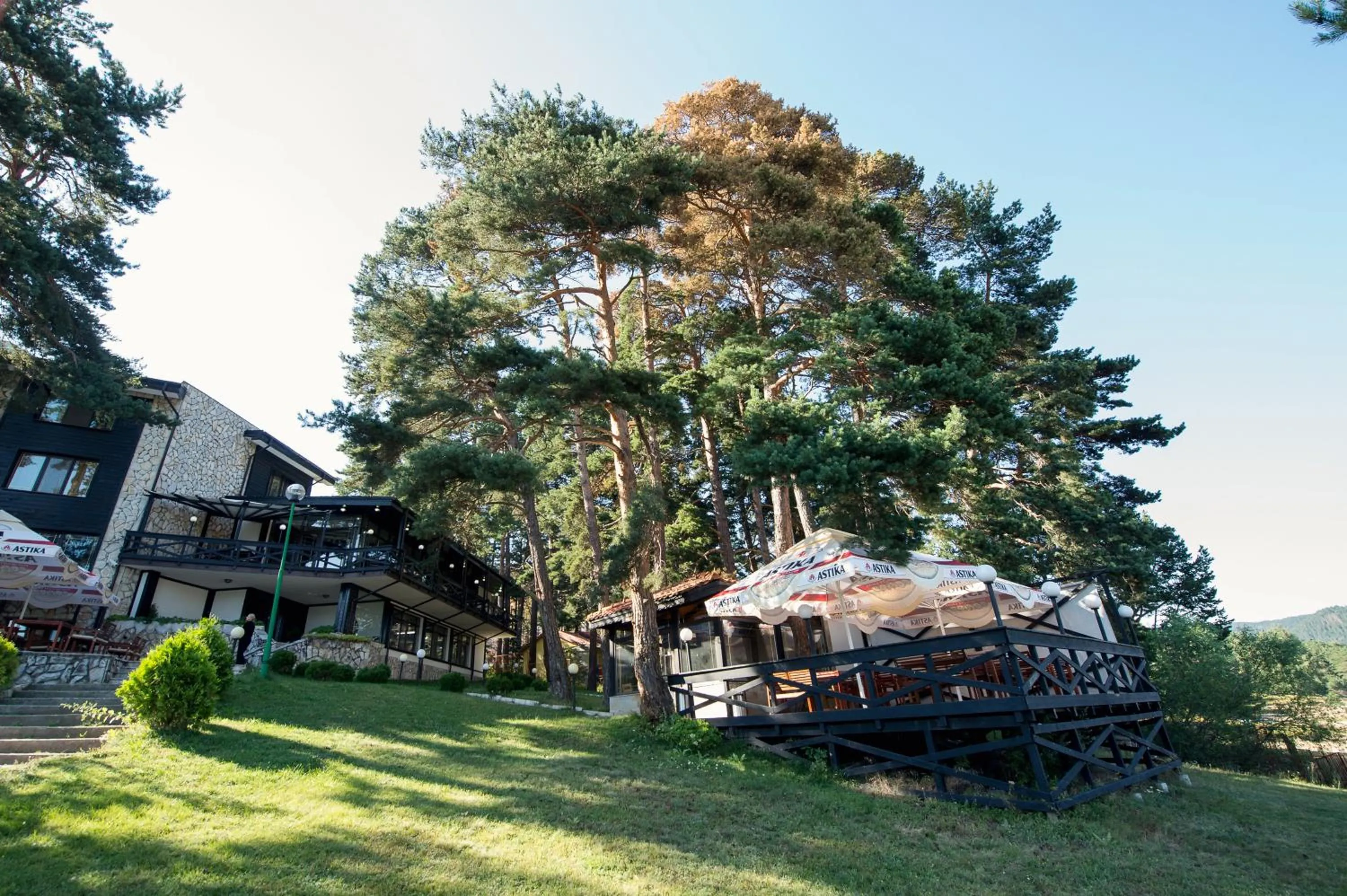 Restaurant/places to eat in Family Hotel Hebar