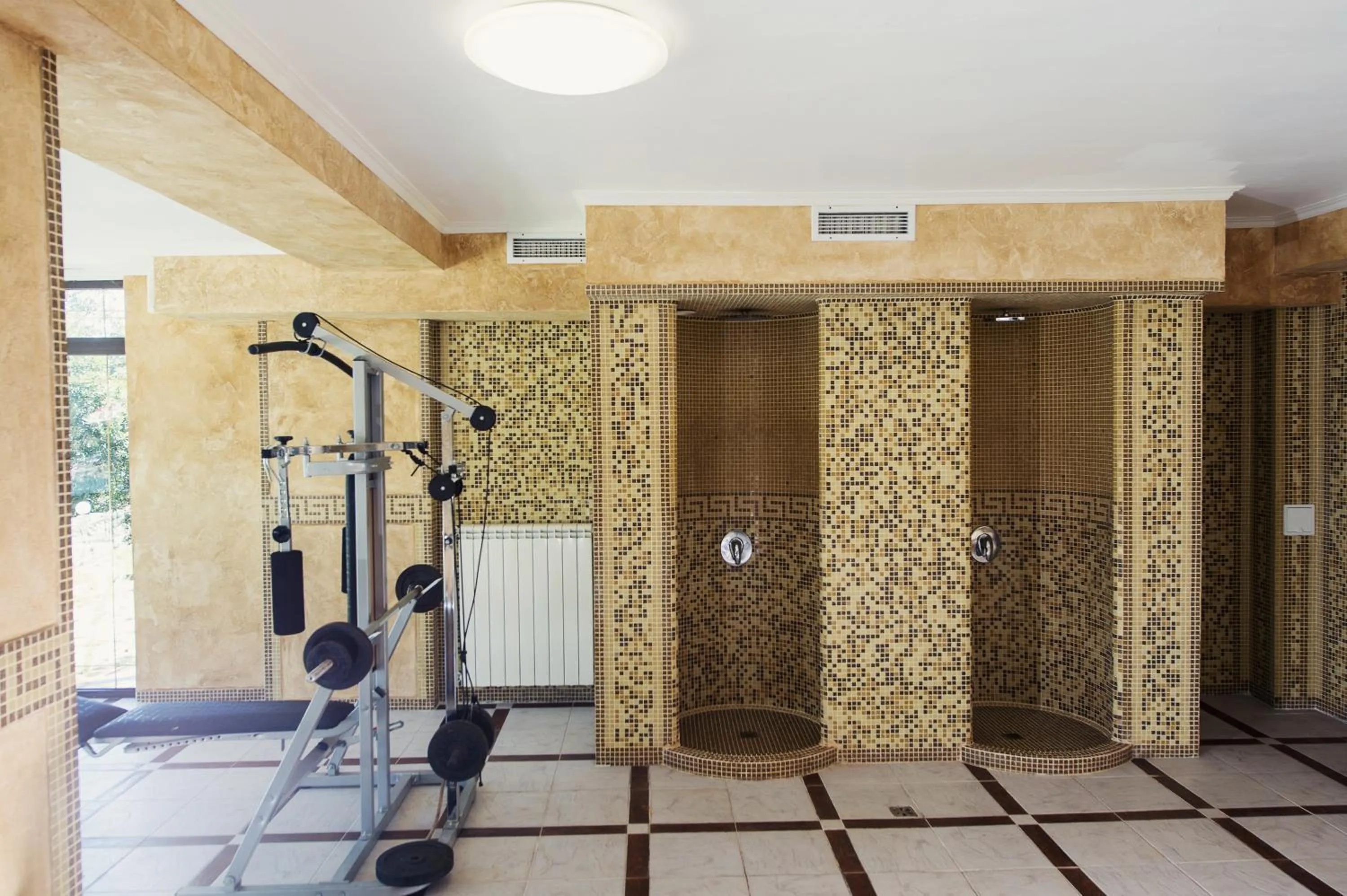 Shower in Family Hotel Hebar