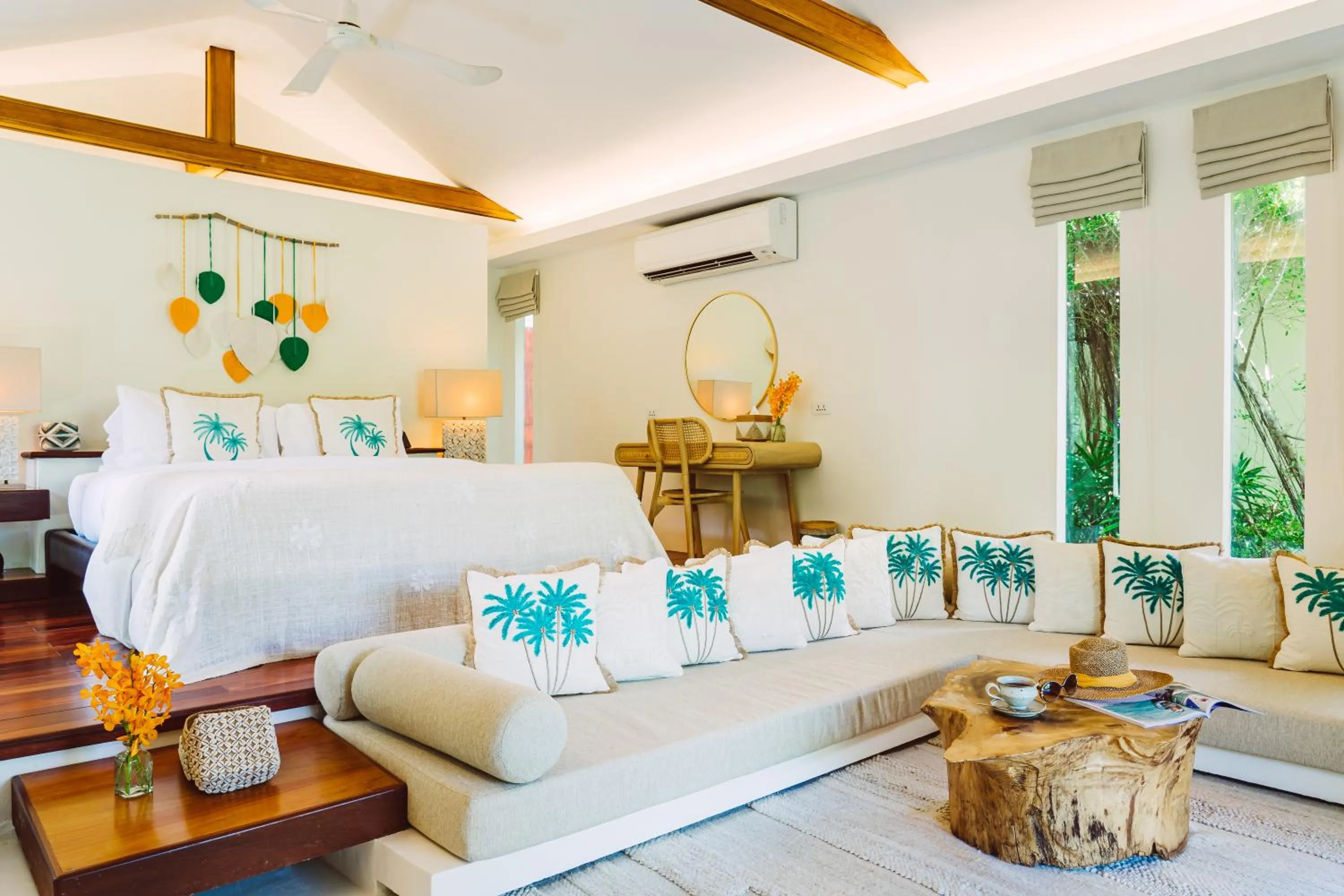 Seating area, Bed in Zazen Boutique Resort & Spa