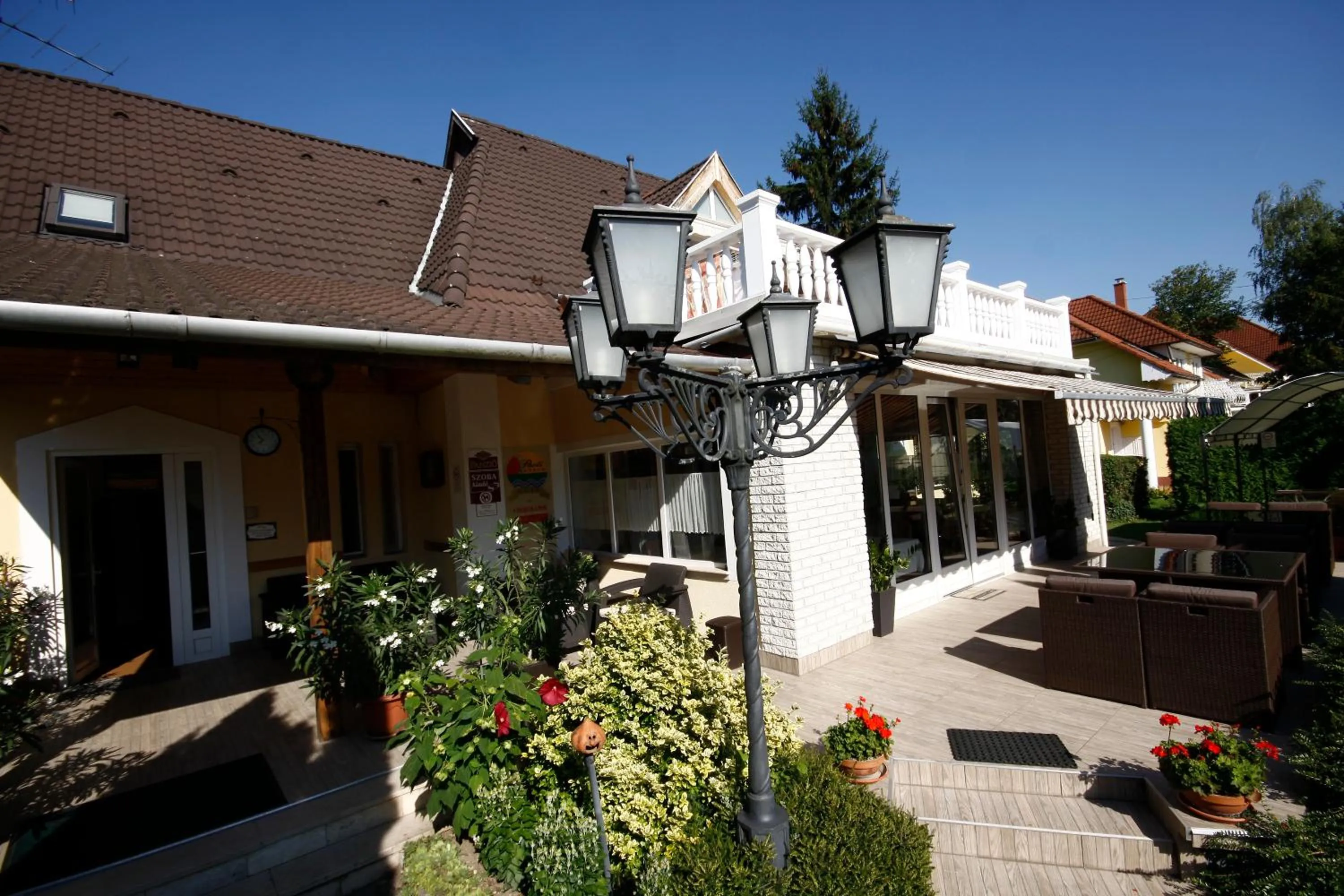Garden in Parti Panzió