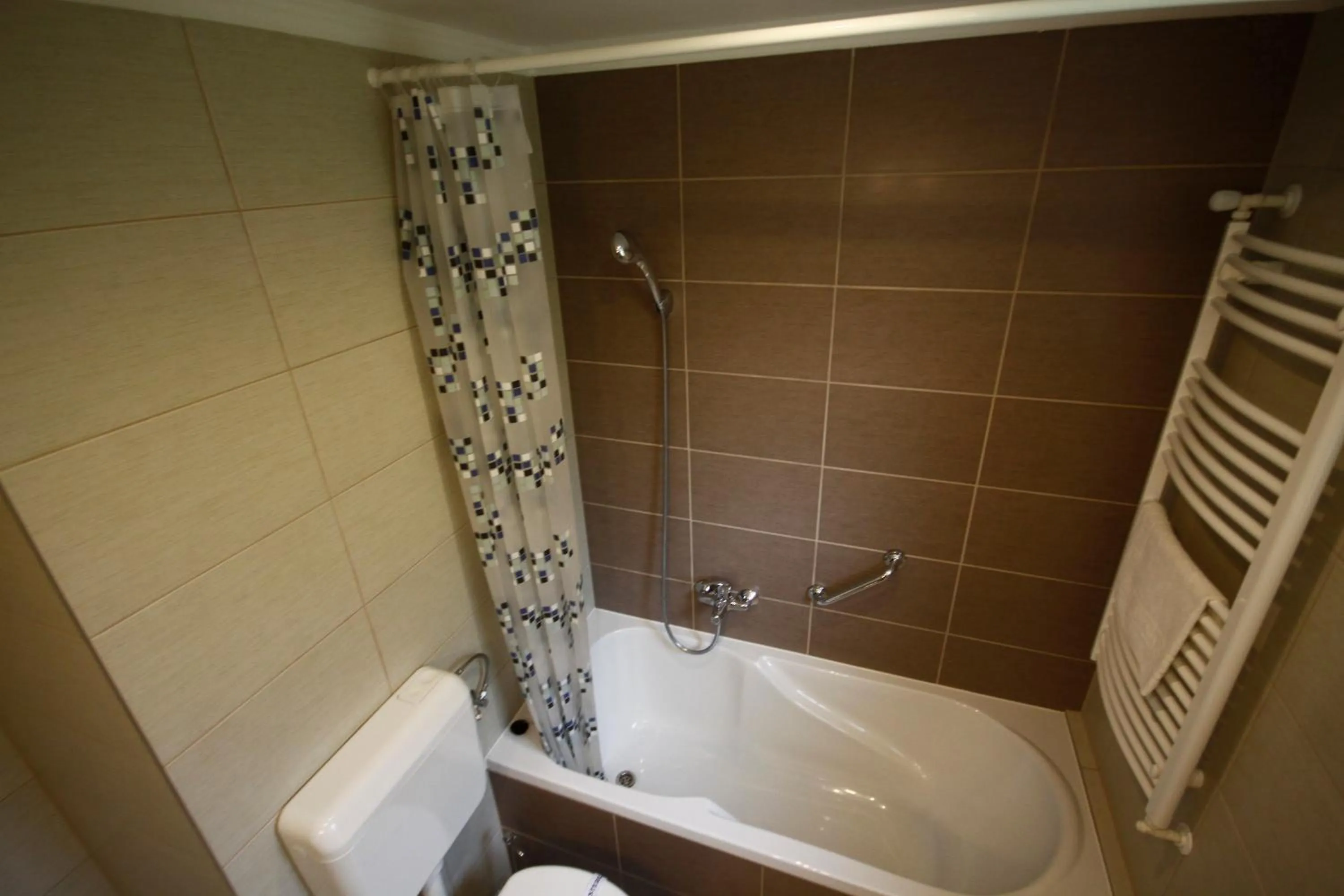 Bathroom in Parti Panzió