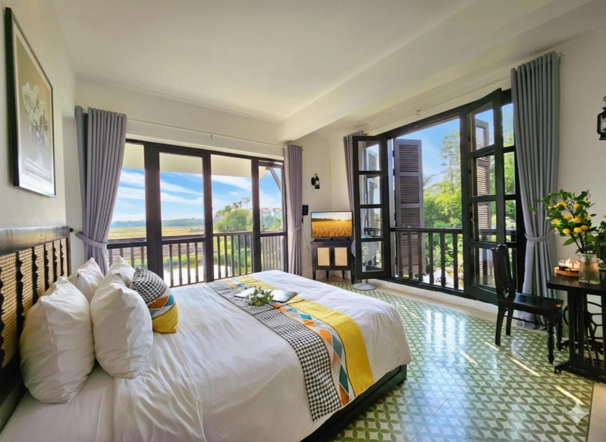 Bed in Nghé Garden Resort Hội An