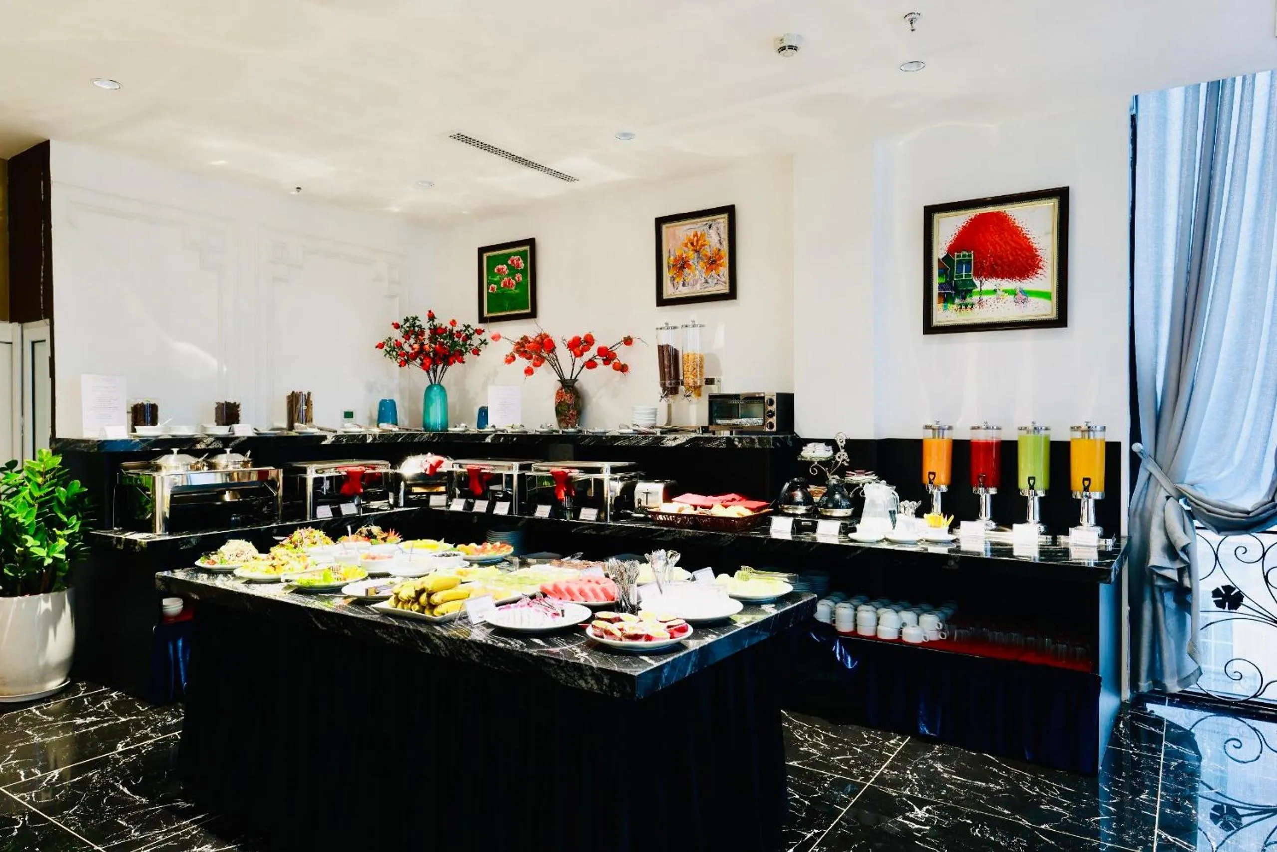 Food and drinks in Hanoi Dalvostro Valentino Hotel & Spa