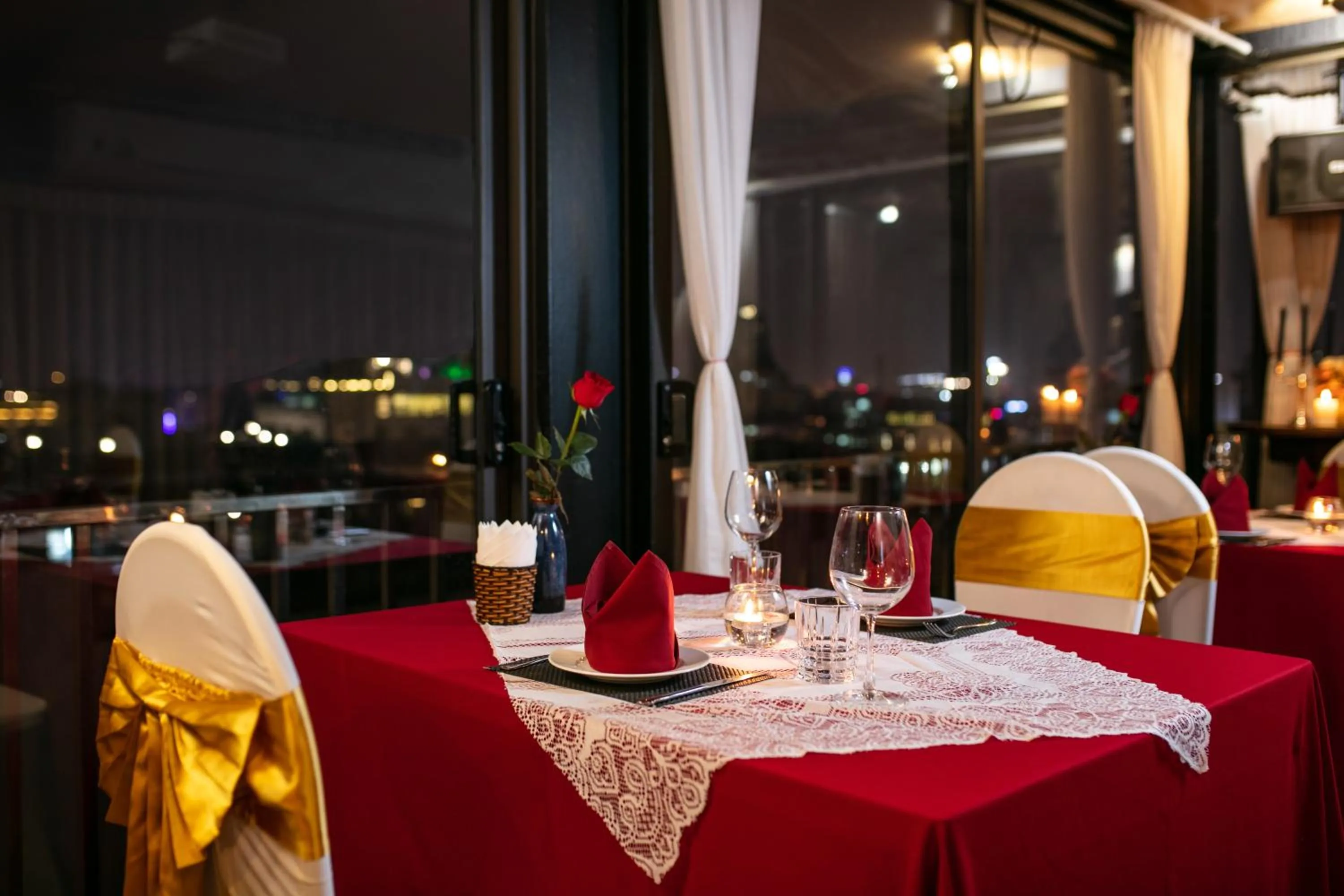 Seating area in Hanoi Dalvostro Valentino Hotel & Spa