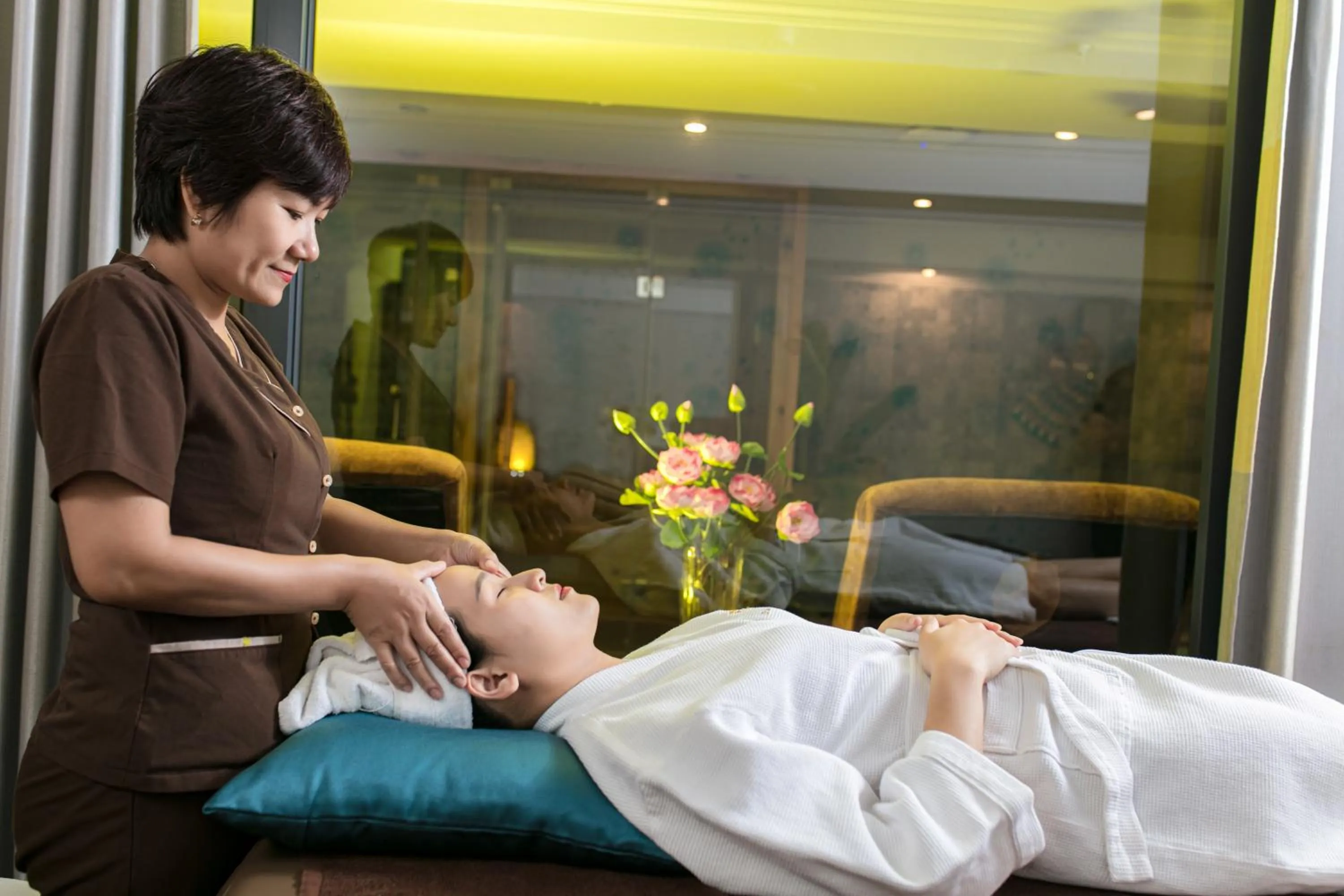 Massage in Hanoi Dalvostro Valentino Hotel & Spa