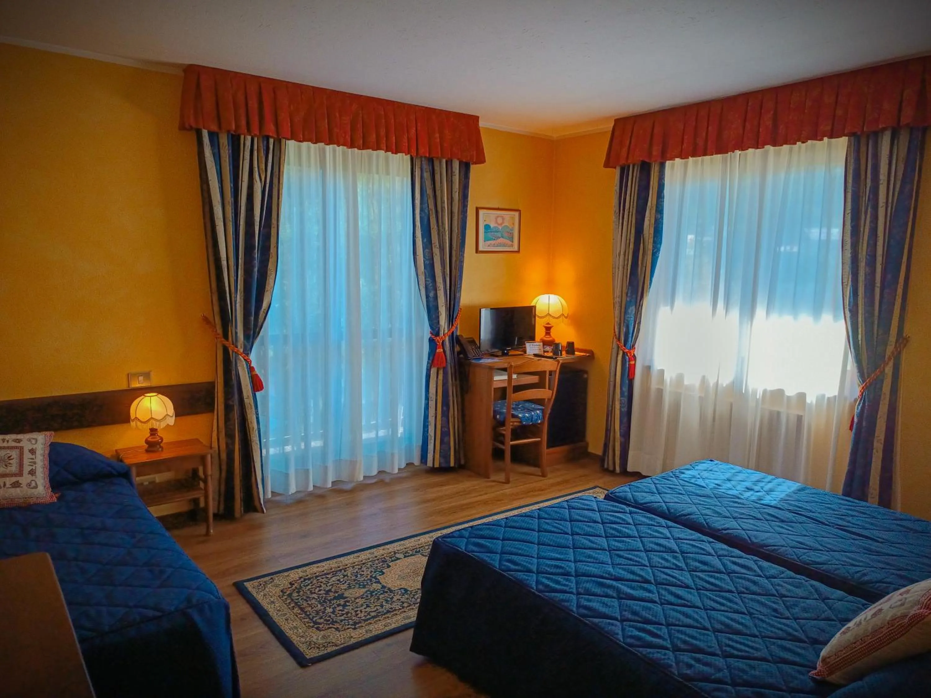 Bedroom, Bed in Hotel Edelweiss & SPA