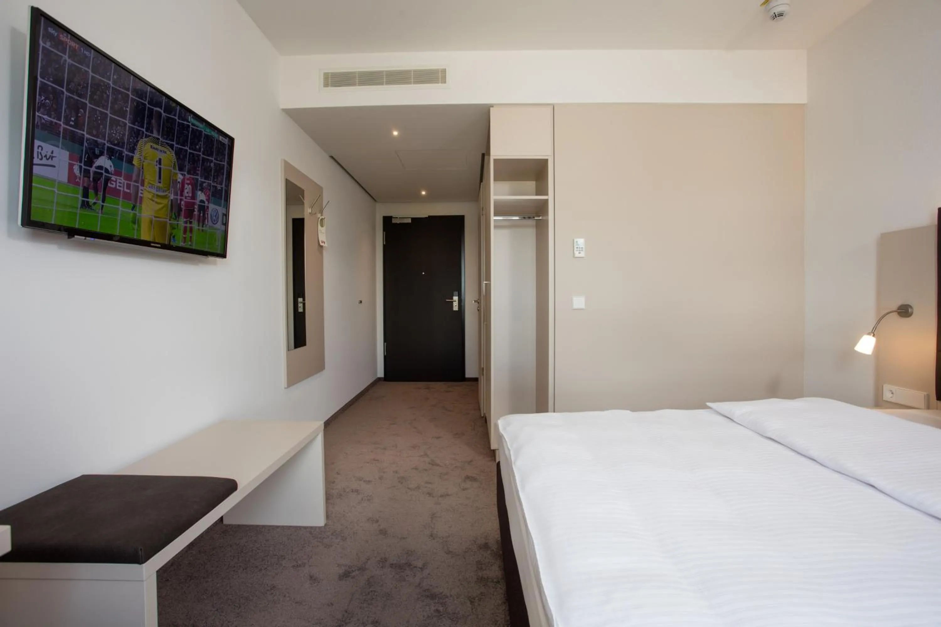 Photo of the whole room, Bed in Hotel am Campus