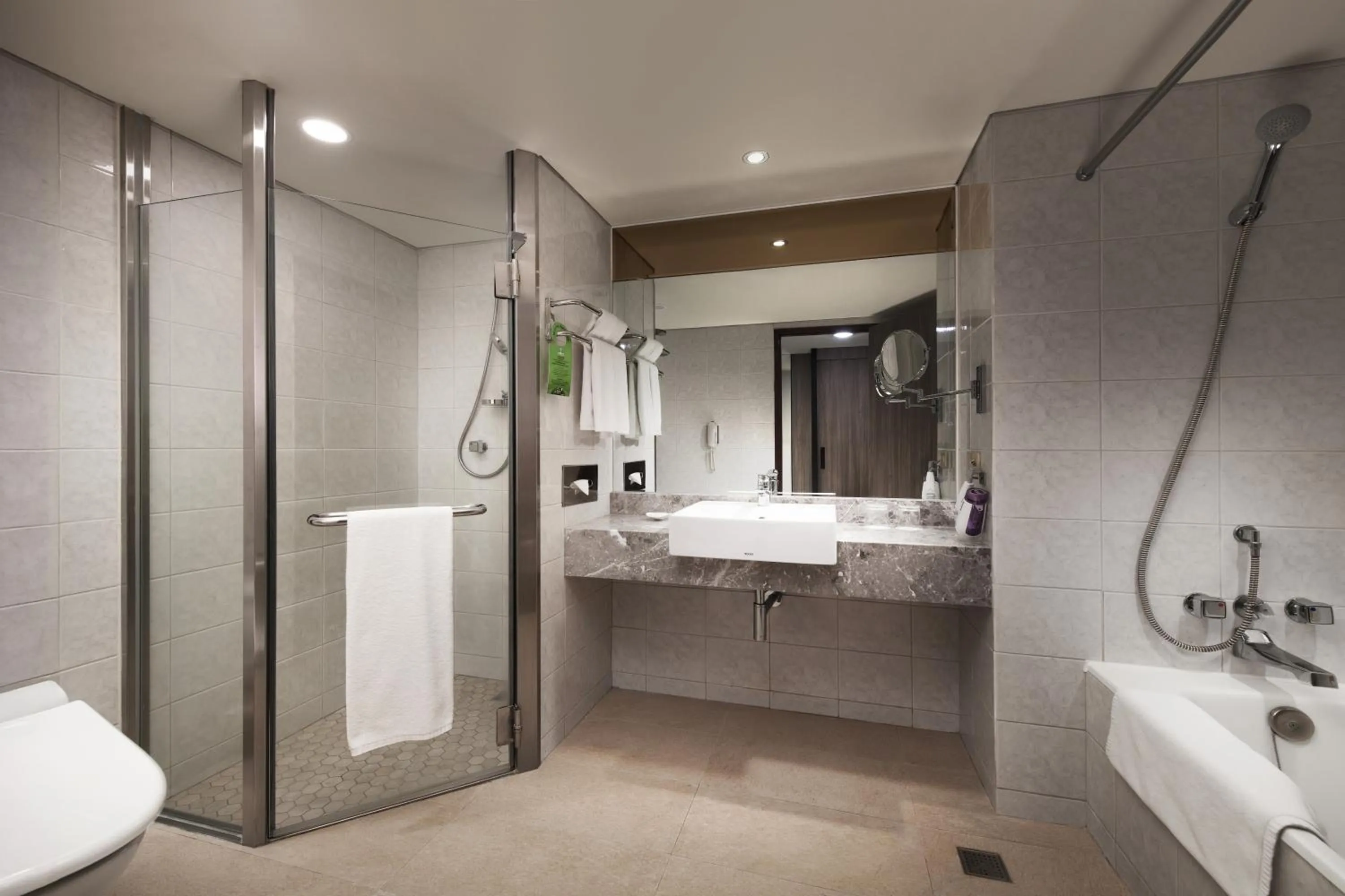 Bathroom in The Howard Plaza Hotel Kaohsiung