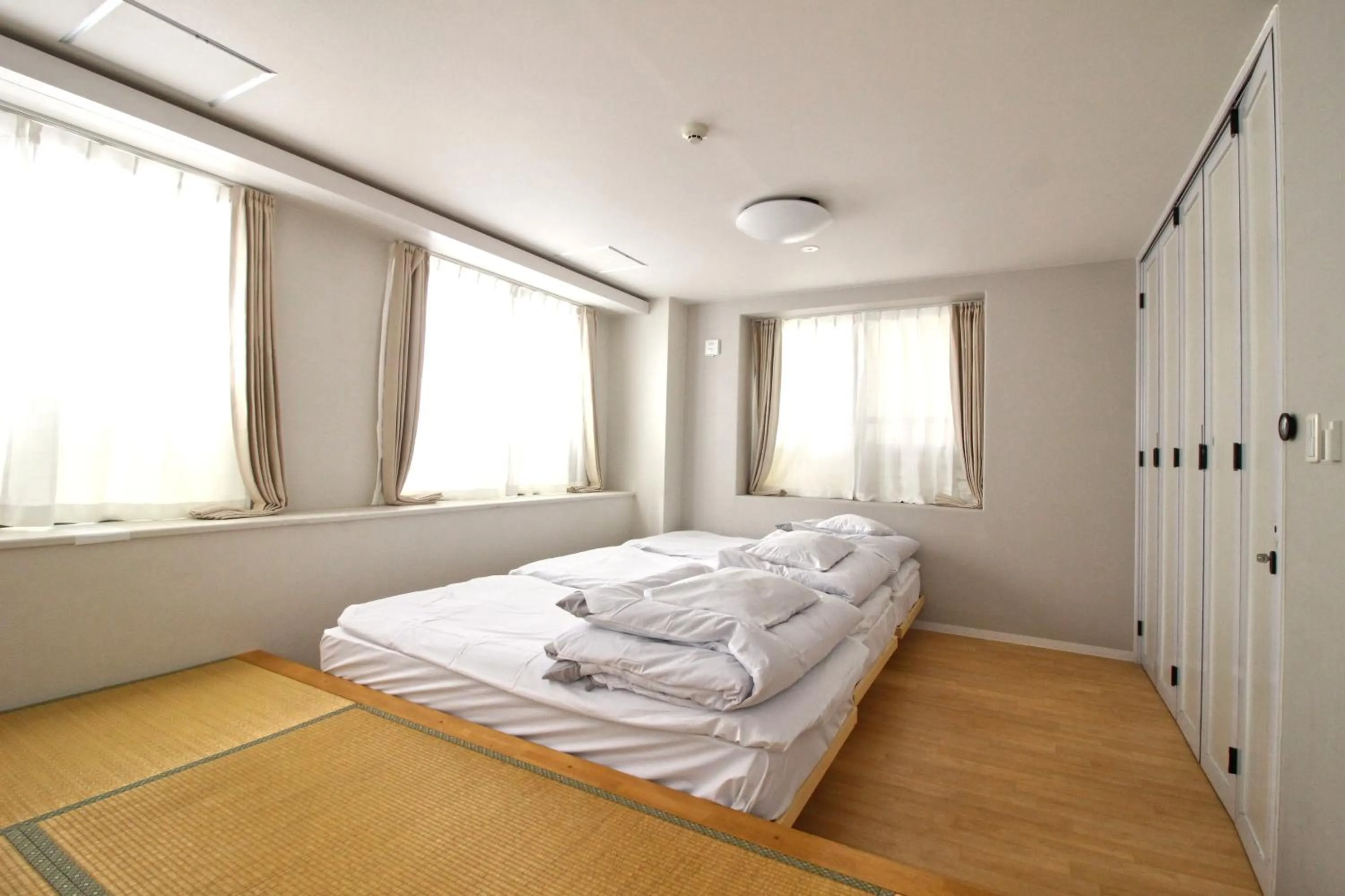 Bed in Mcity in Wakasa