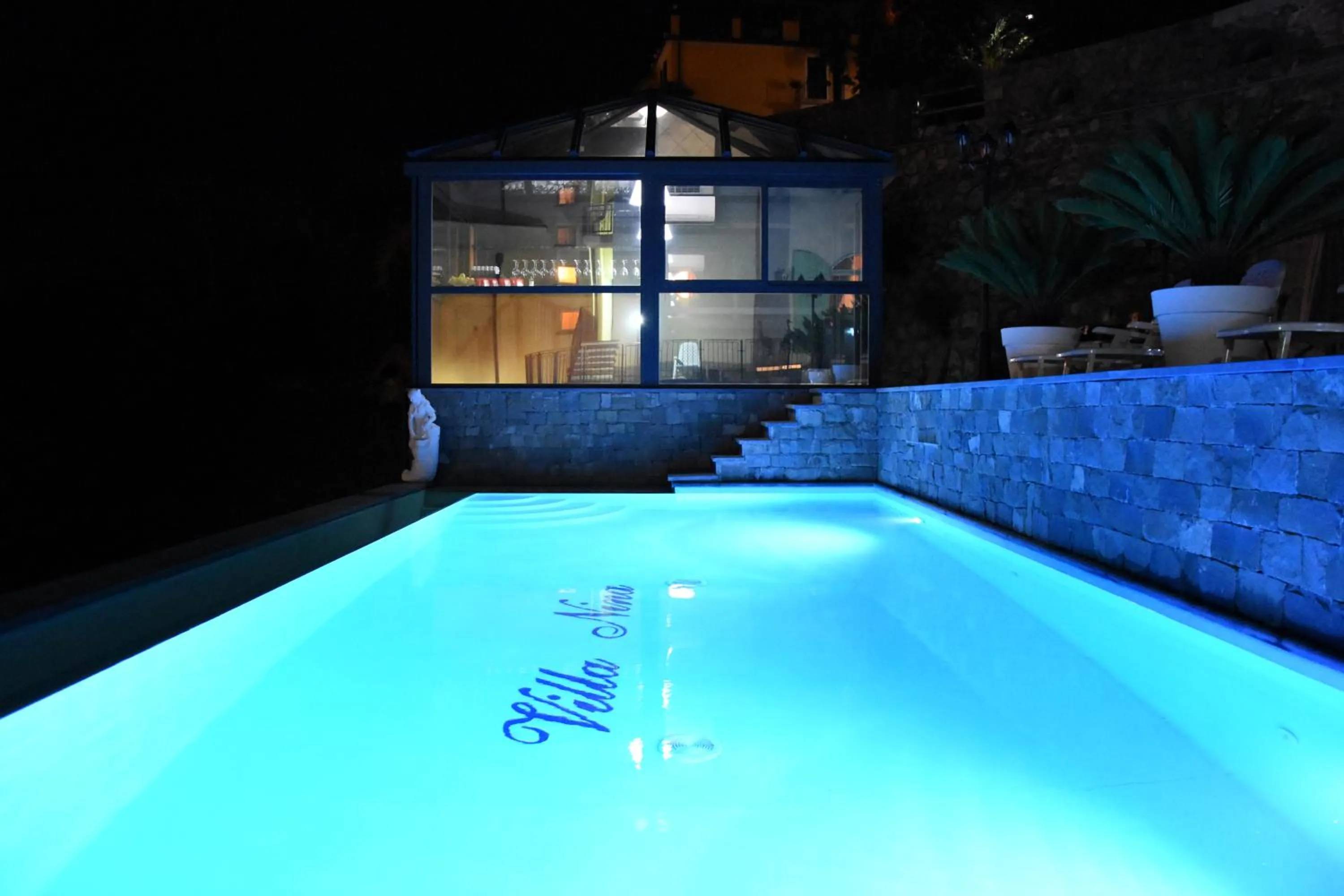 Pool view in Villa Nina