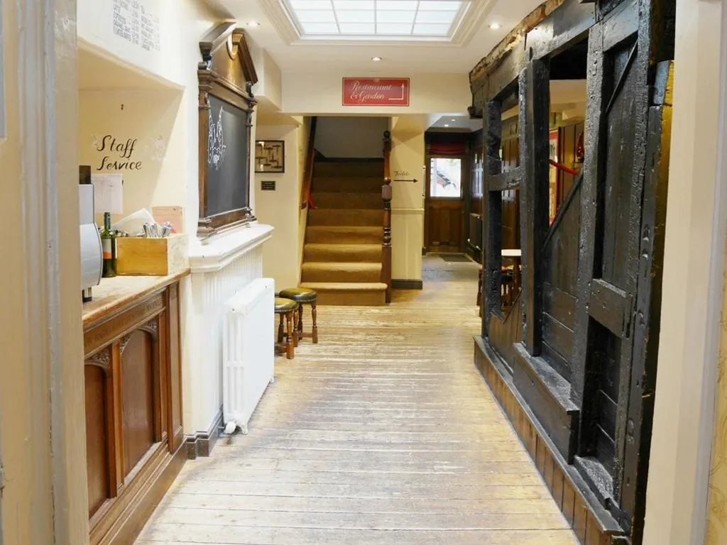 Other in The Angel in Wootton Bassett