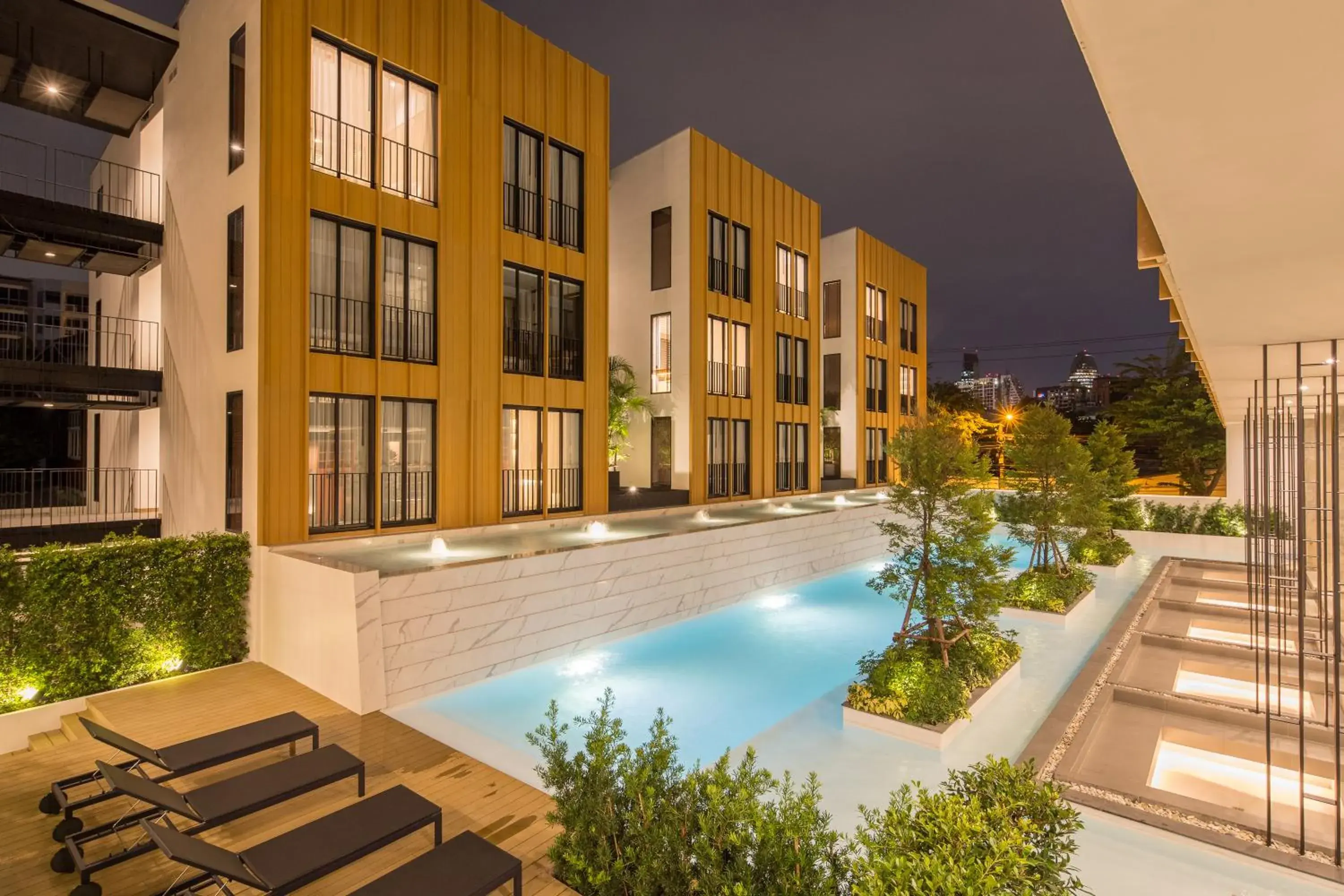 Property building in Craftsman Bangkok Property building in Craftsman Bangkok