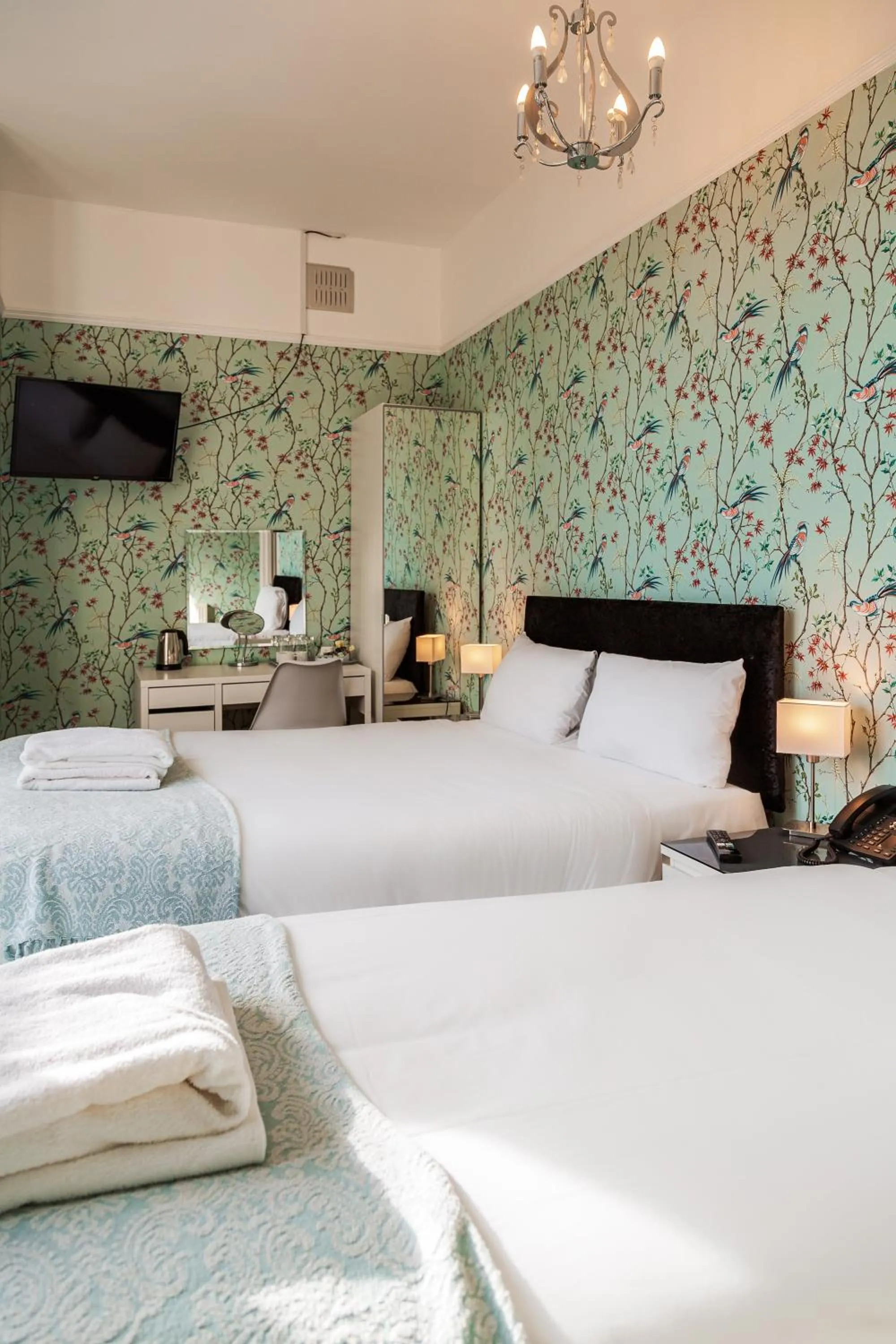 Bed in Sefton Park Hotel