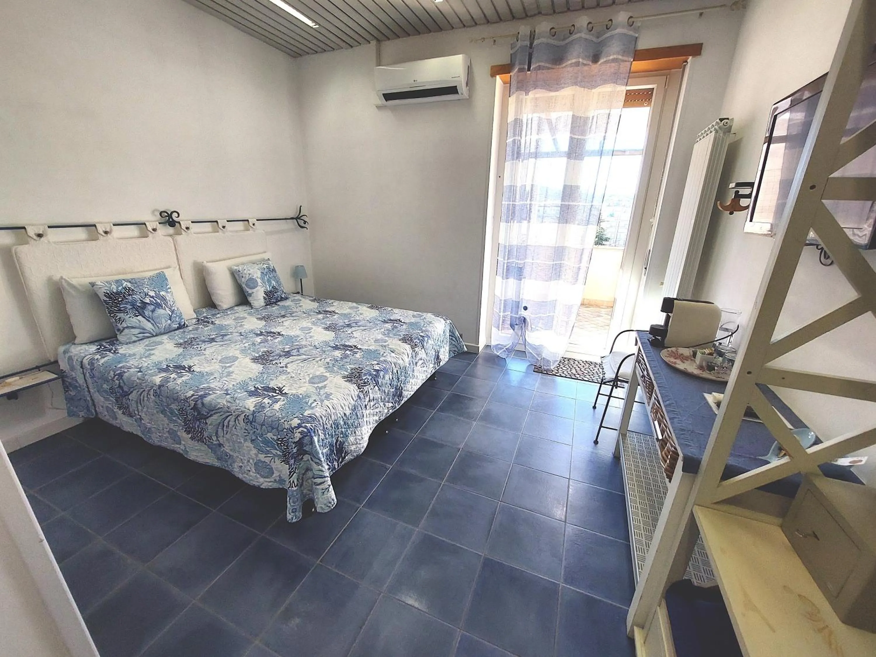 Bed in Nughe 'e' Oro Guesthouse