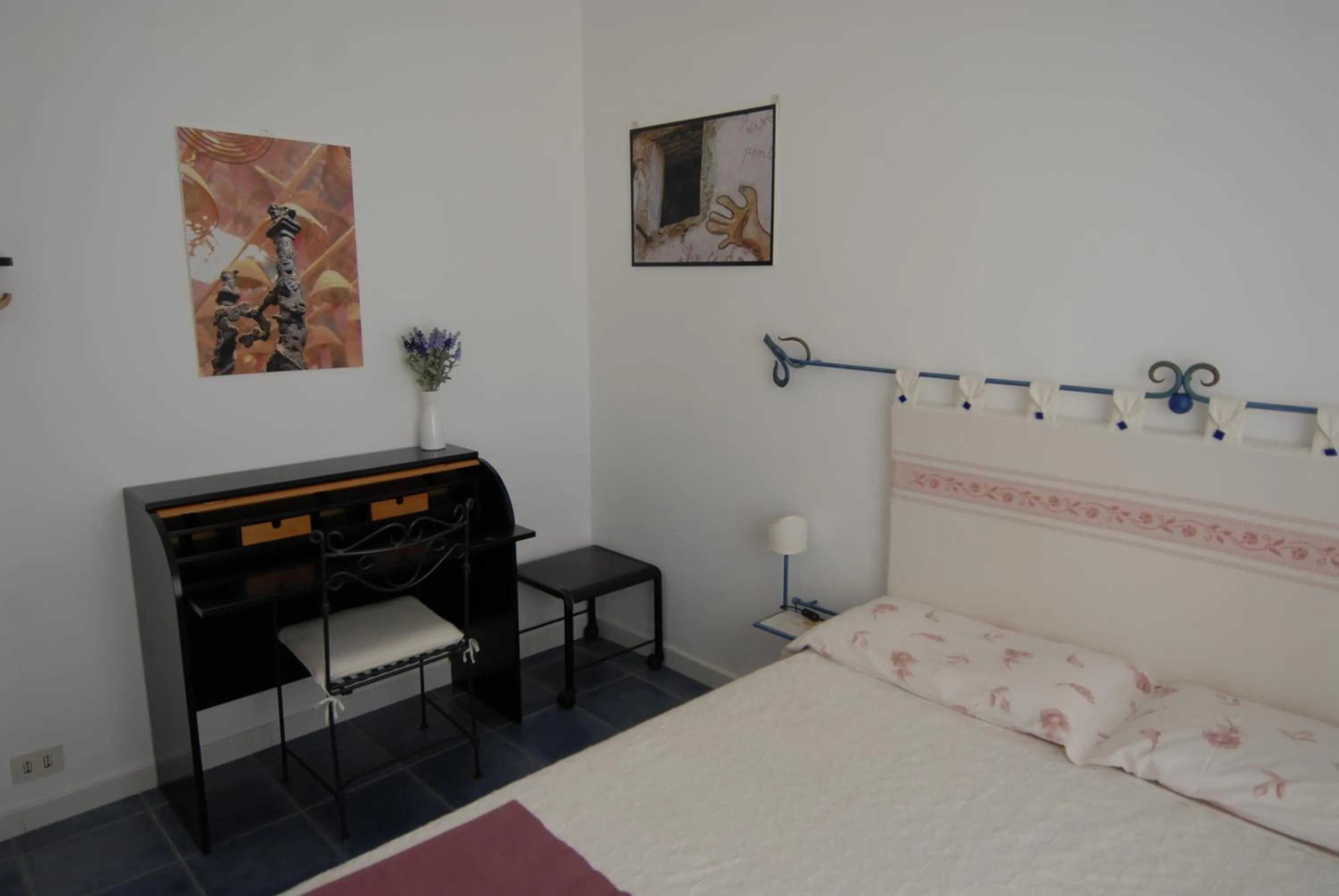 Bedroom, Bed in Nughe 'e' Oro Guesthouse