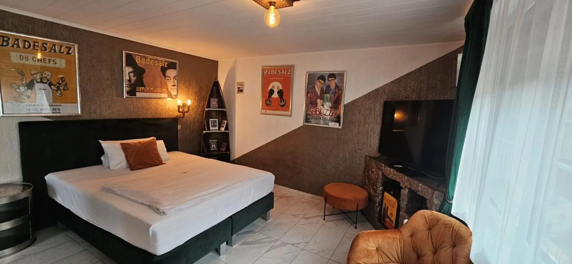 Bed in Hotel Karthäuser Hof