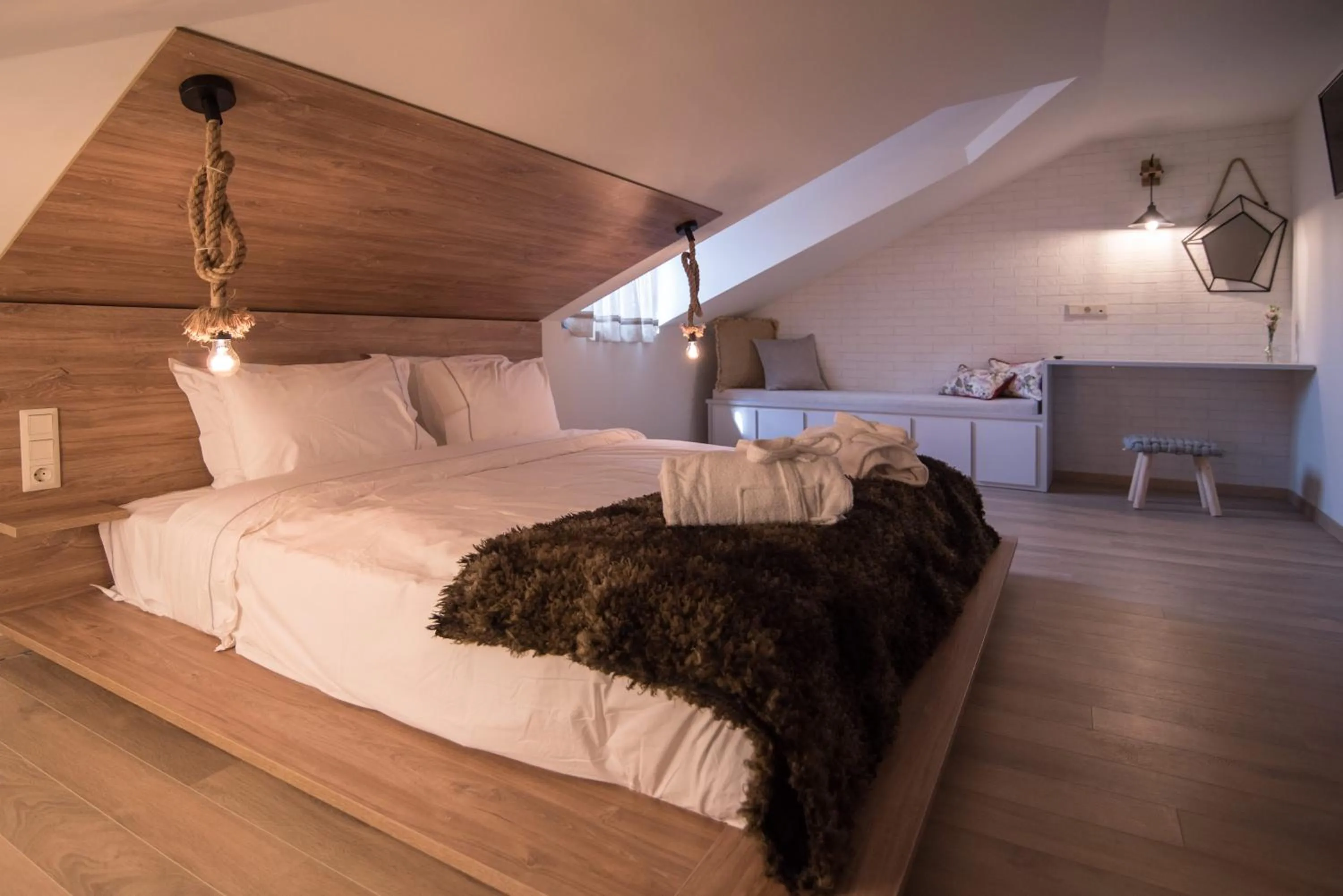 Bedroom, Bed in Mythic Valley