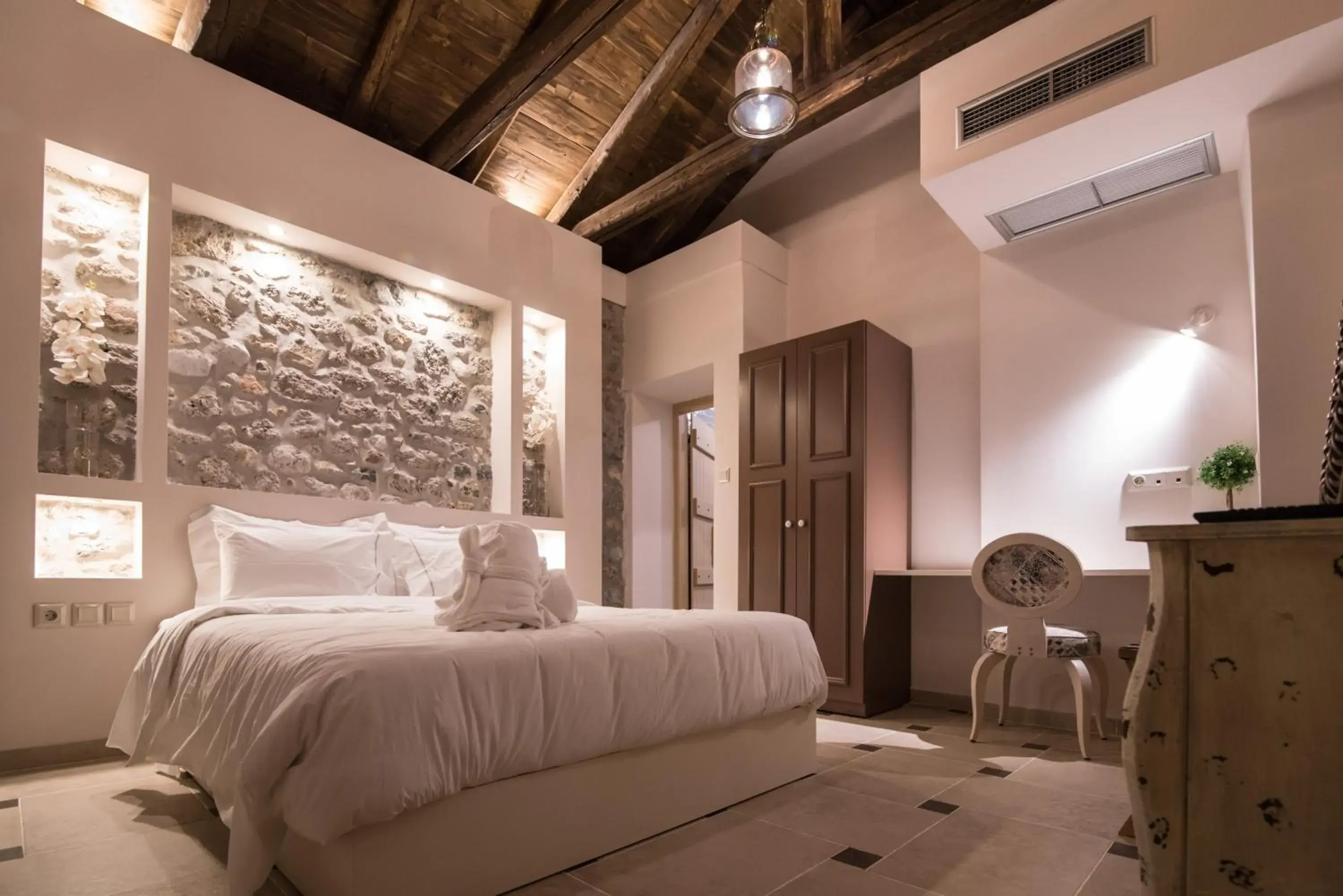 Superior Double Room - Terpsichori in Mythic Valley Superior Double Room - Terpsichori in Mythic Valley