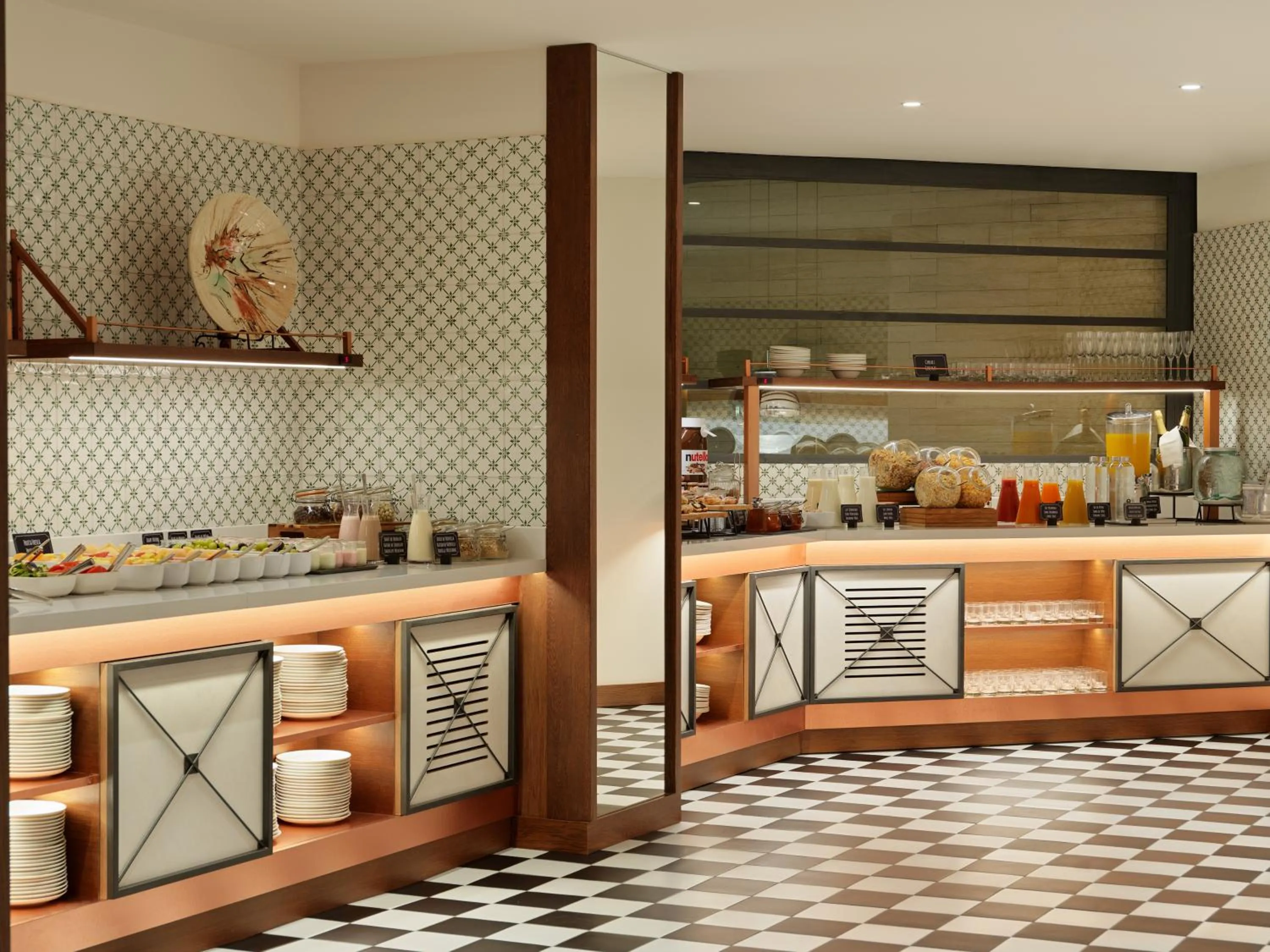 Restaurant/places to eat in H10 Casanova