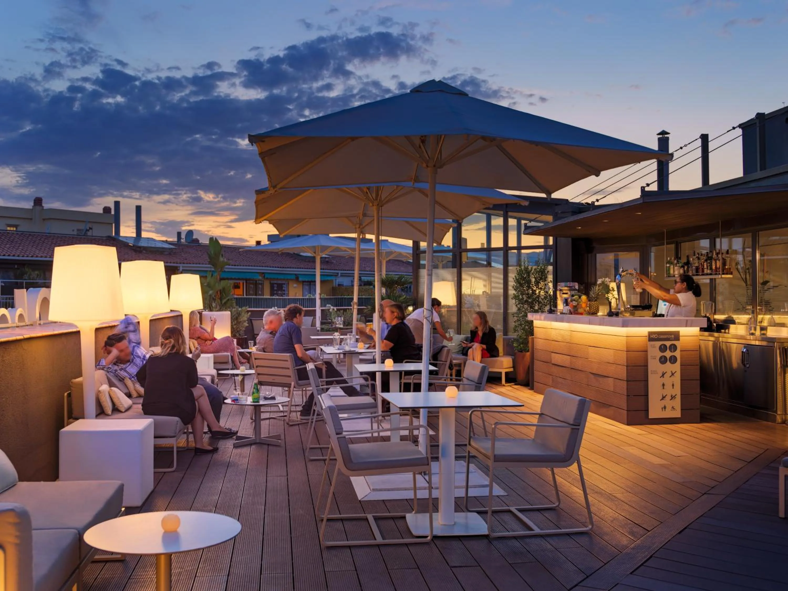 Night in H10 Casanova