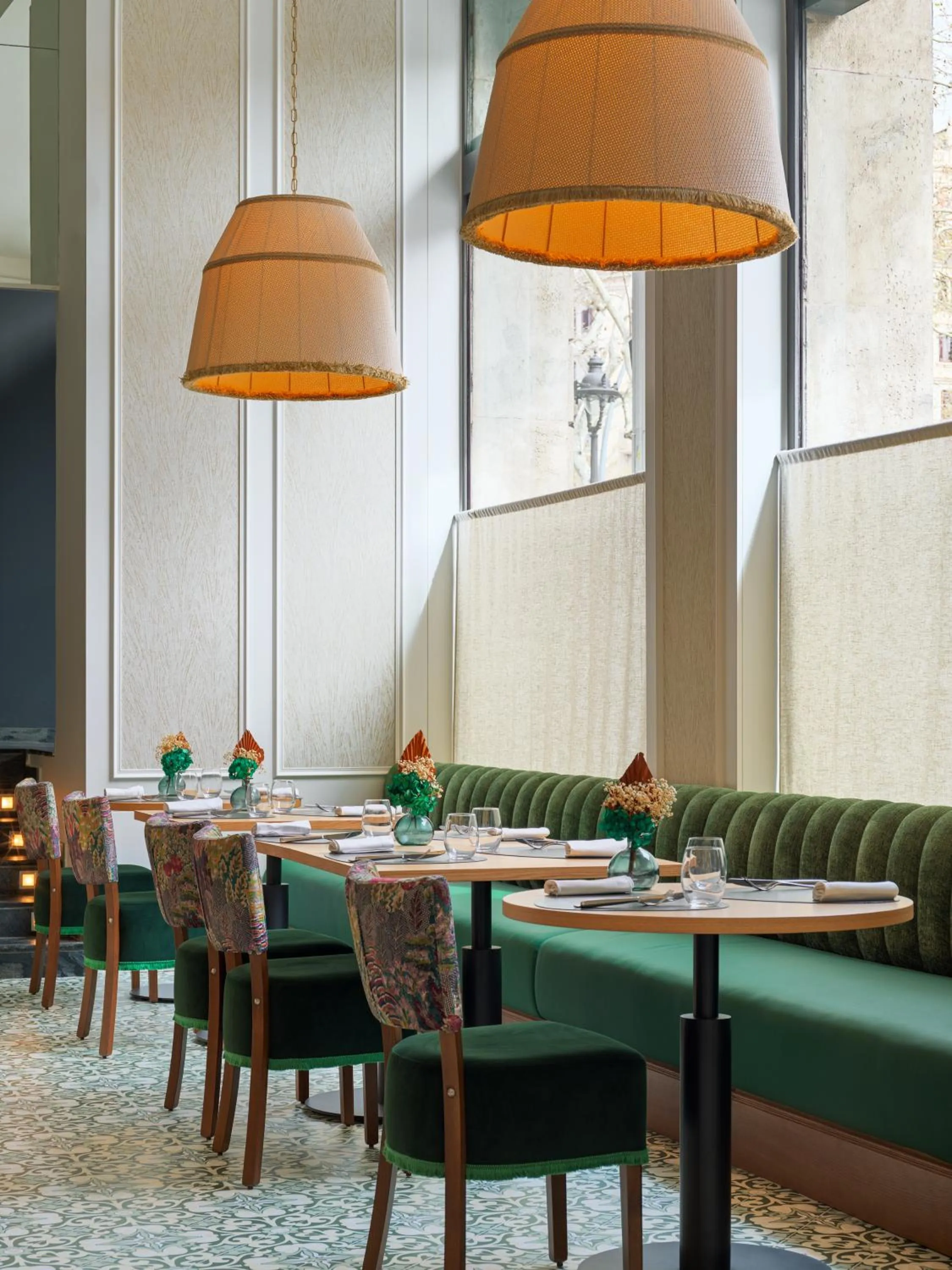 Lounge or bar in H10 Casanova