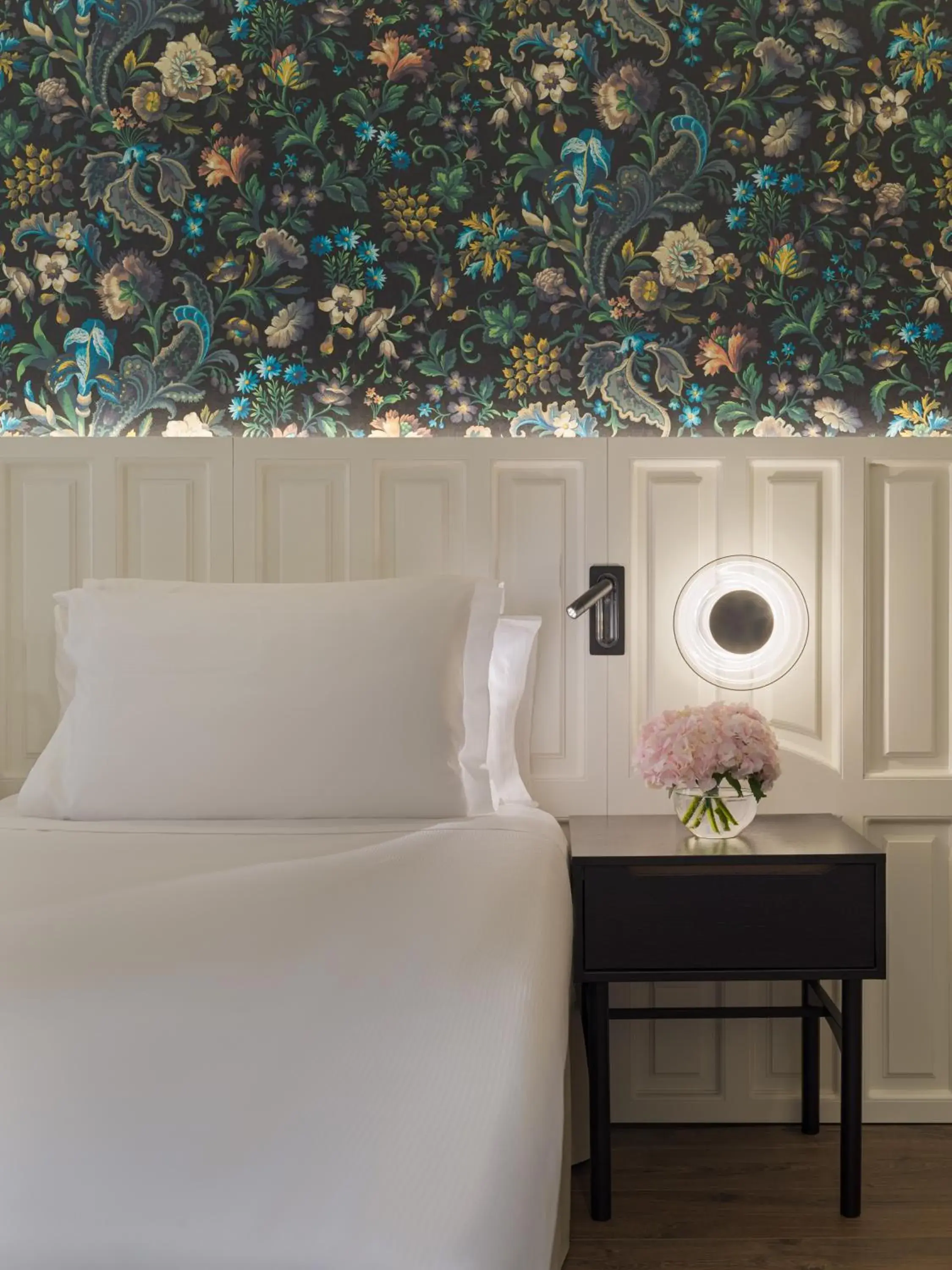 Decorative detail, Bed in H10 Casanova Decorative detail, Bed in H10 Casanova