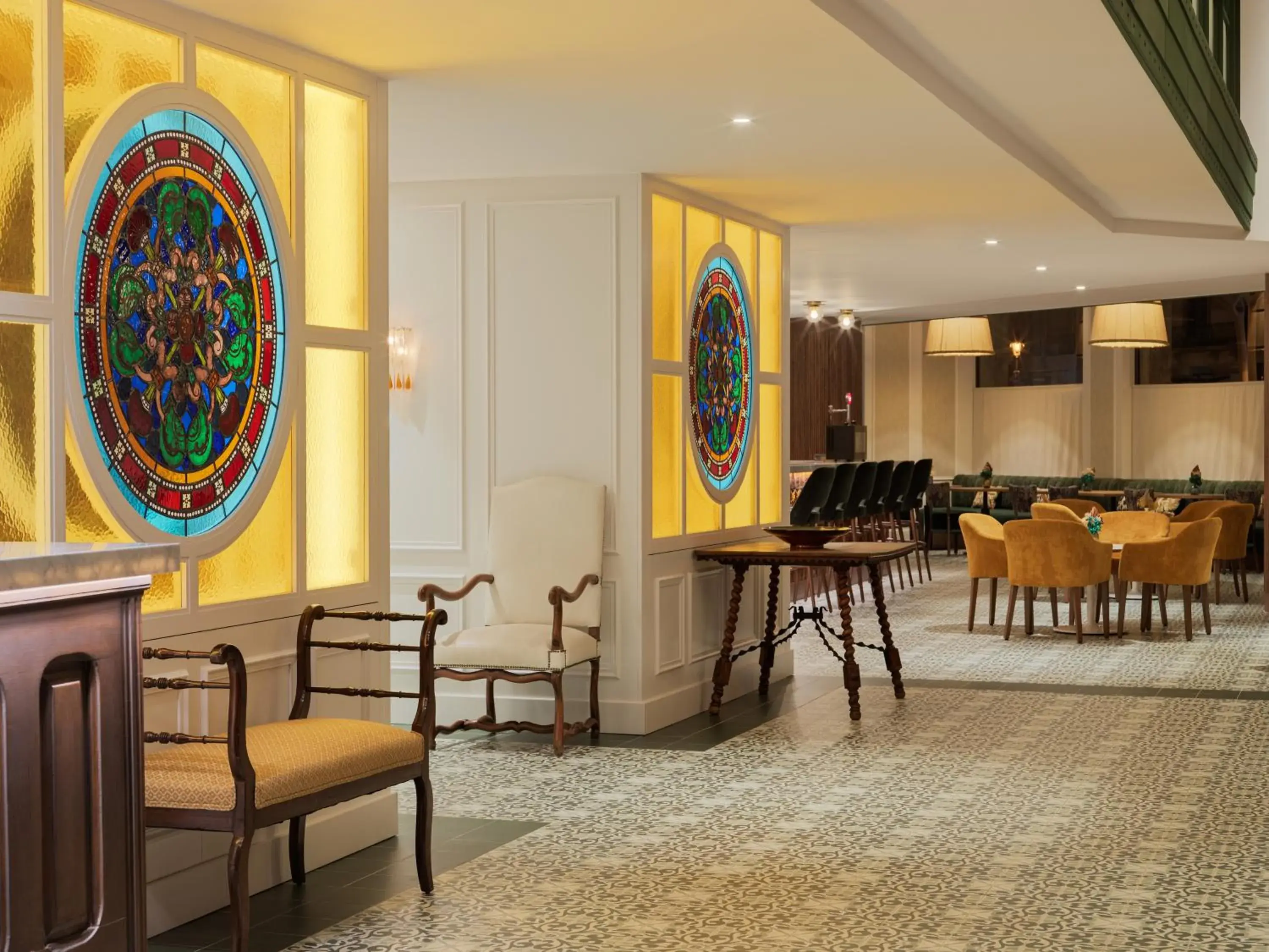 Property building in H10 Casanova Property building in H10 Casanova