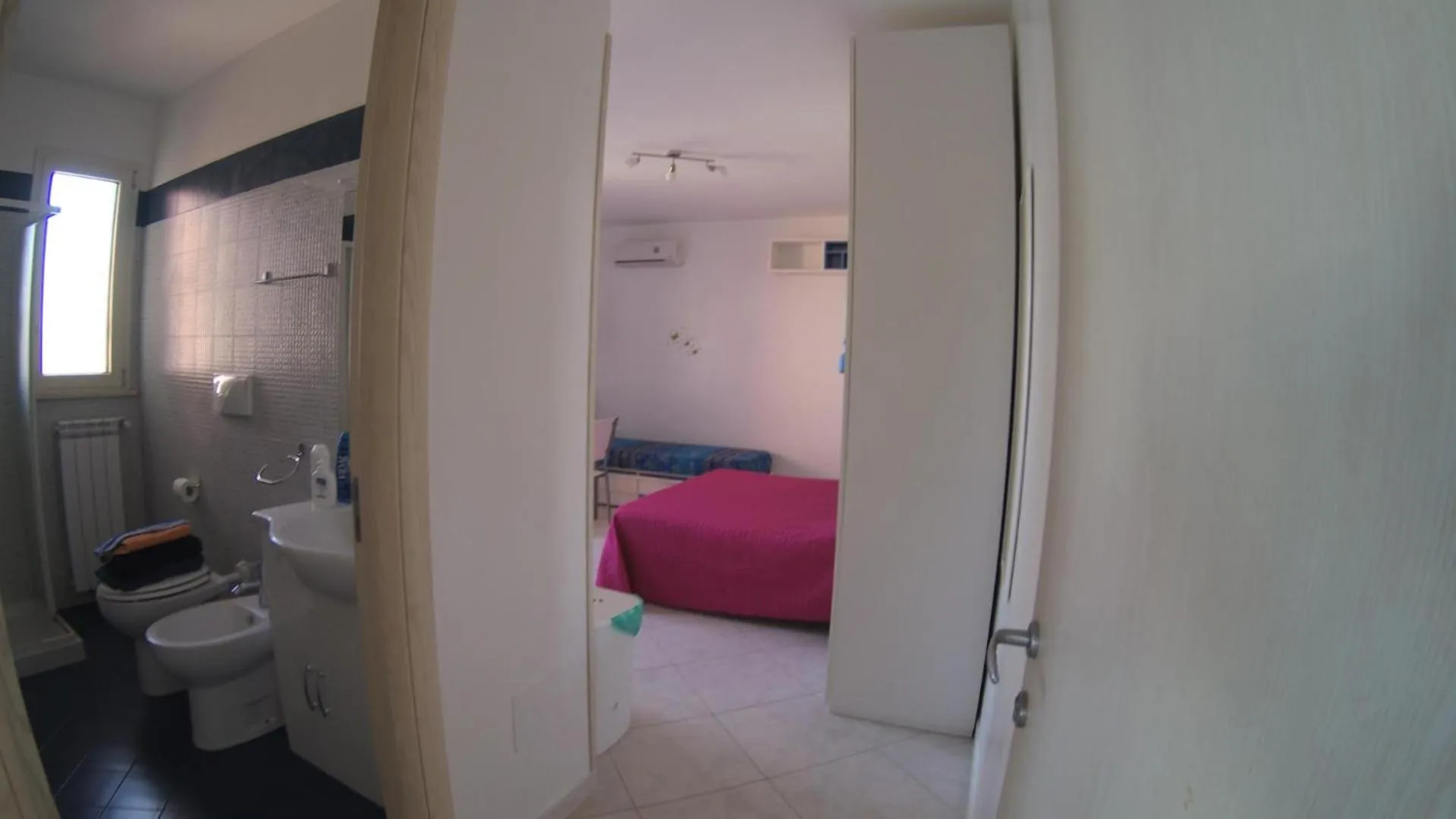 Bed in Athena b&b Castro