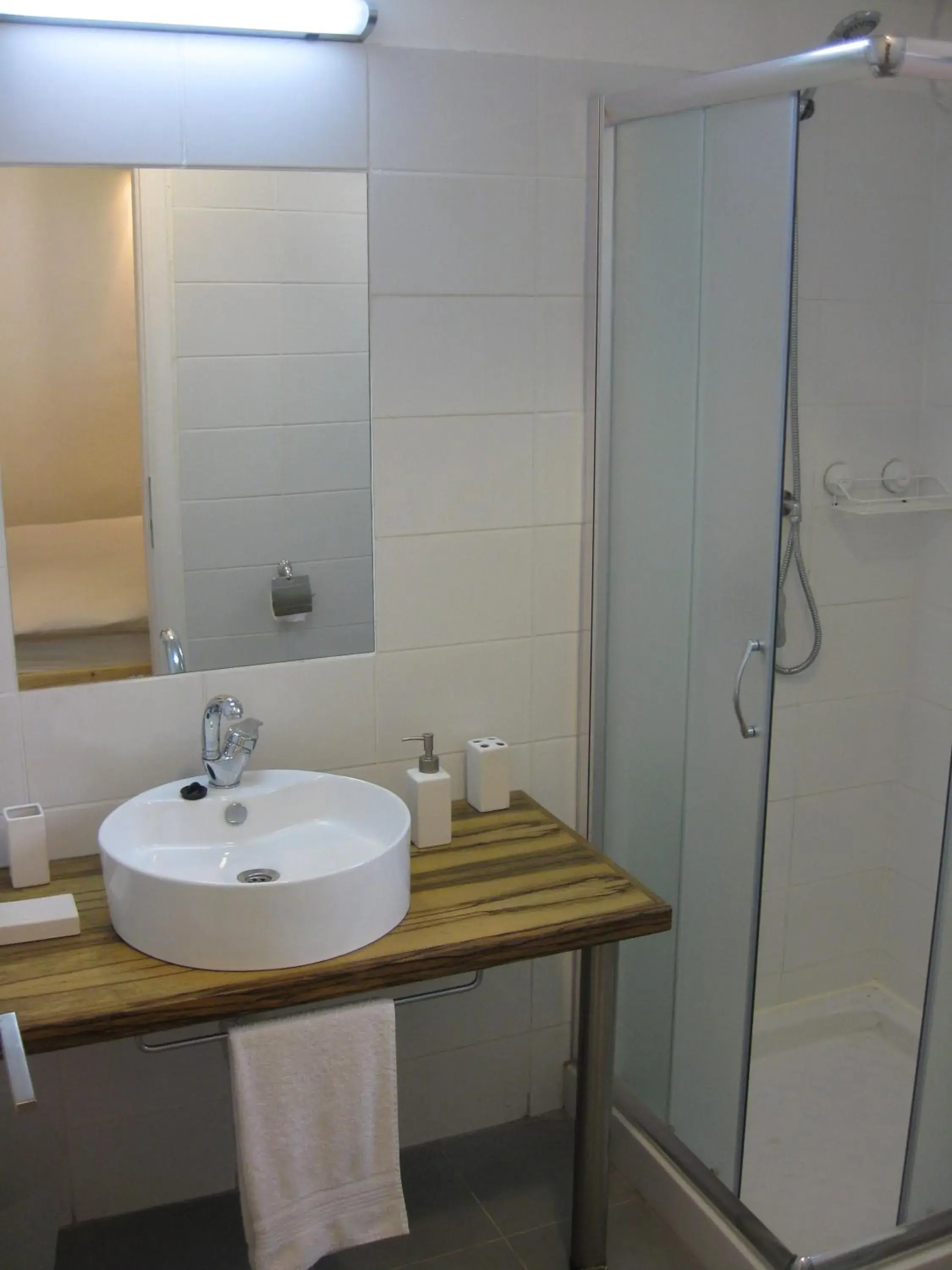 Standard Apartment in G38 Rental Apartment Building Standard Apartment in G38 Rental Apartment Building