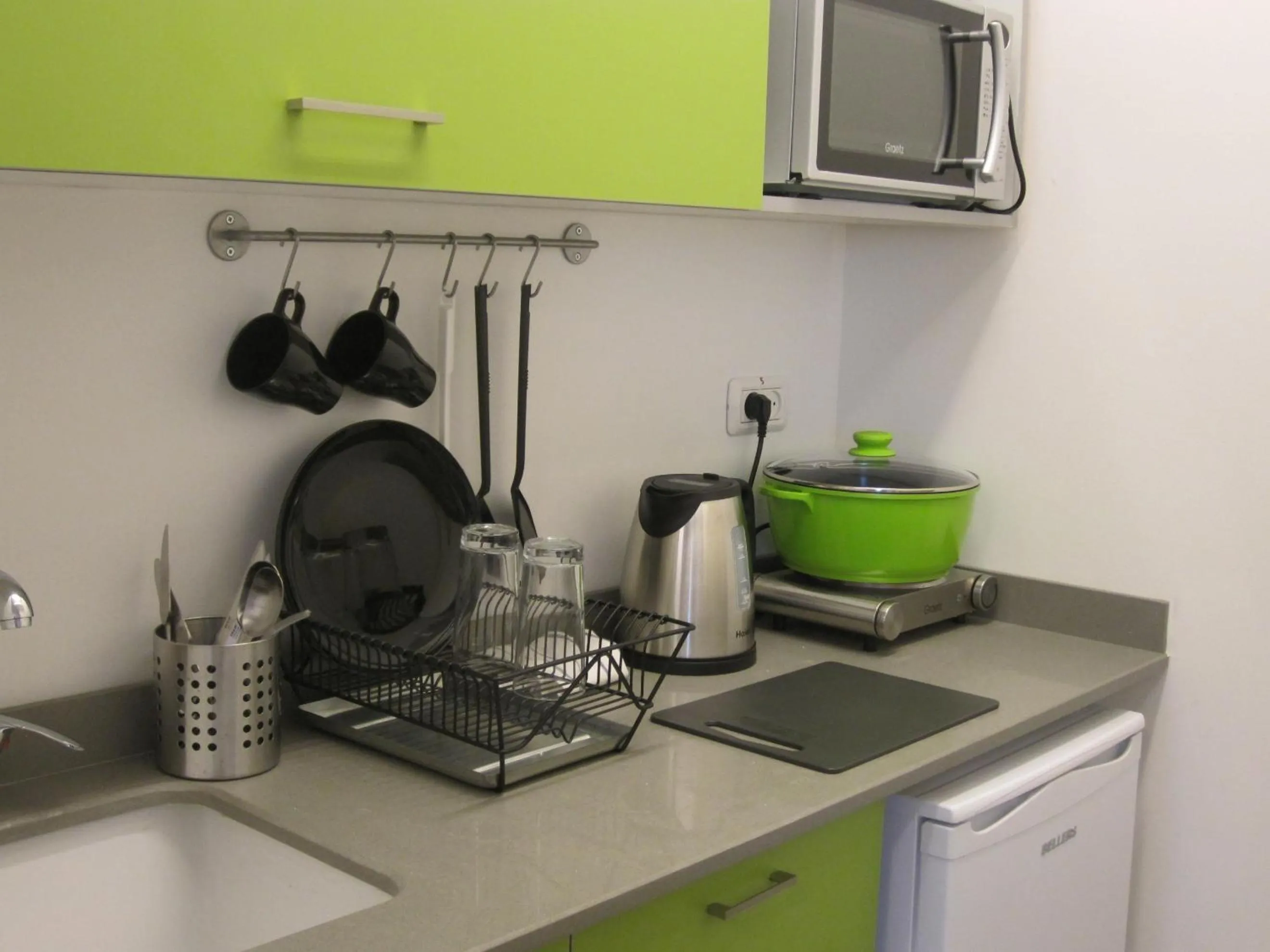 Kitchen or kitchenette in G38 Rental Apartment Building