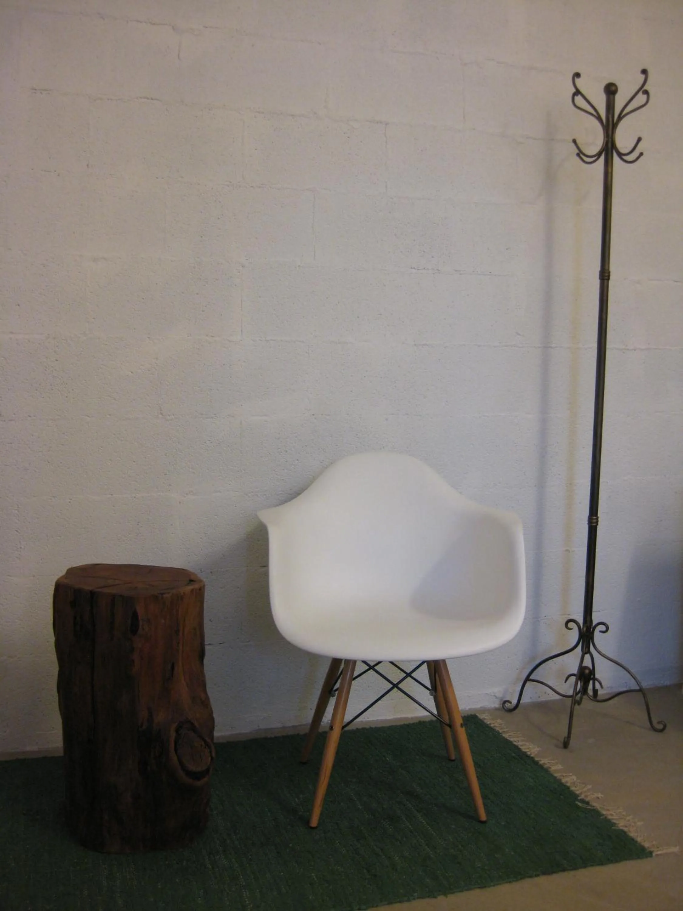 Seating area in G38 Rental Apartment Building