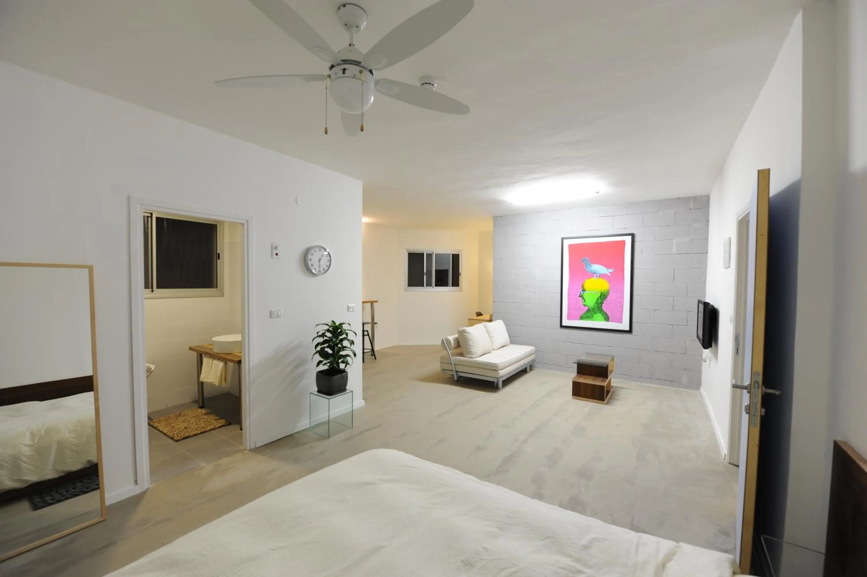 Photo of the whole room, Bed in G38 Rental Apartment Building