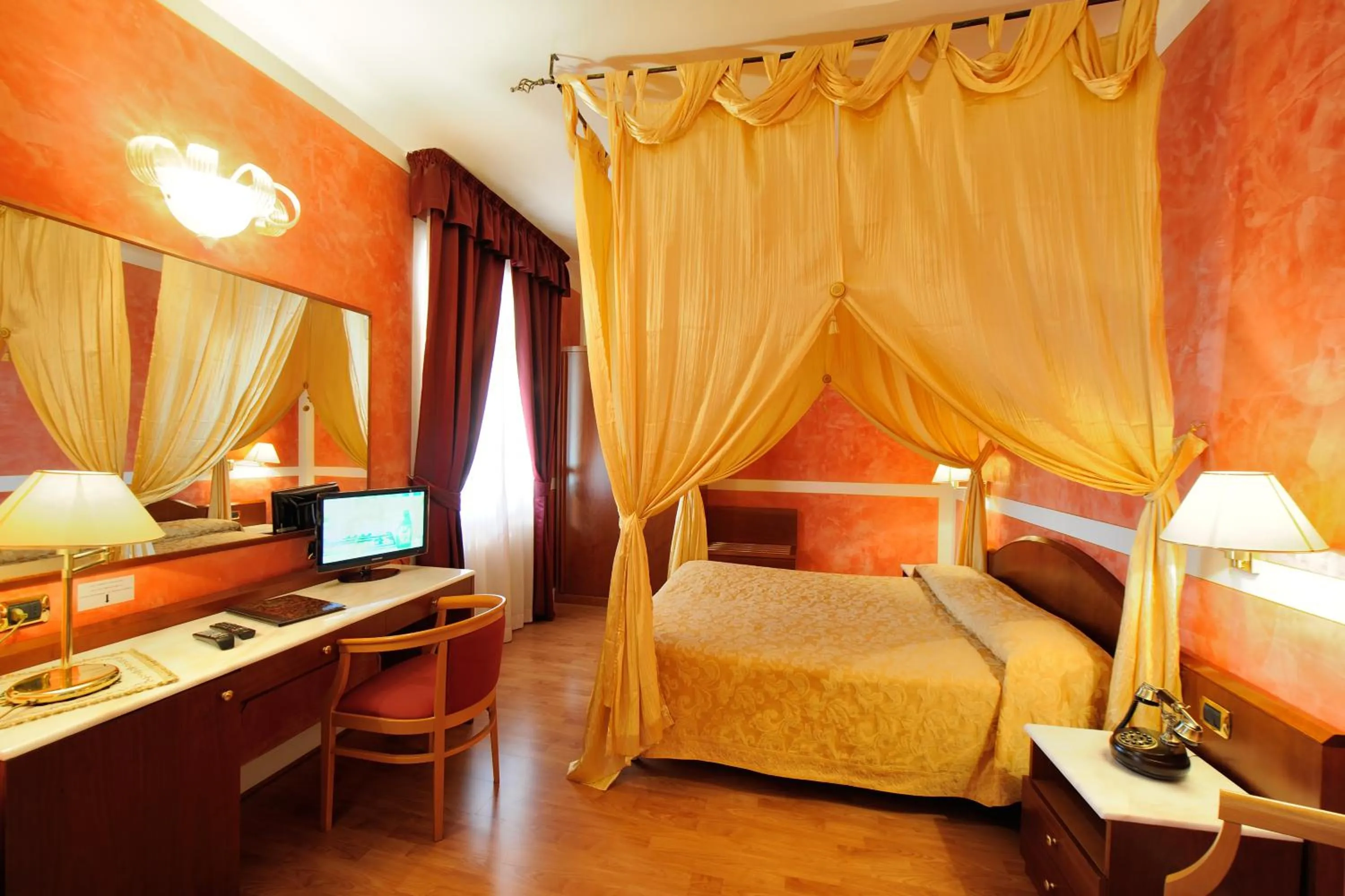 Photo of the whole room, Bed in Hotel Benessere Villa Fiorita