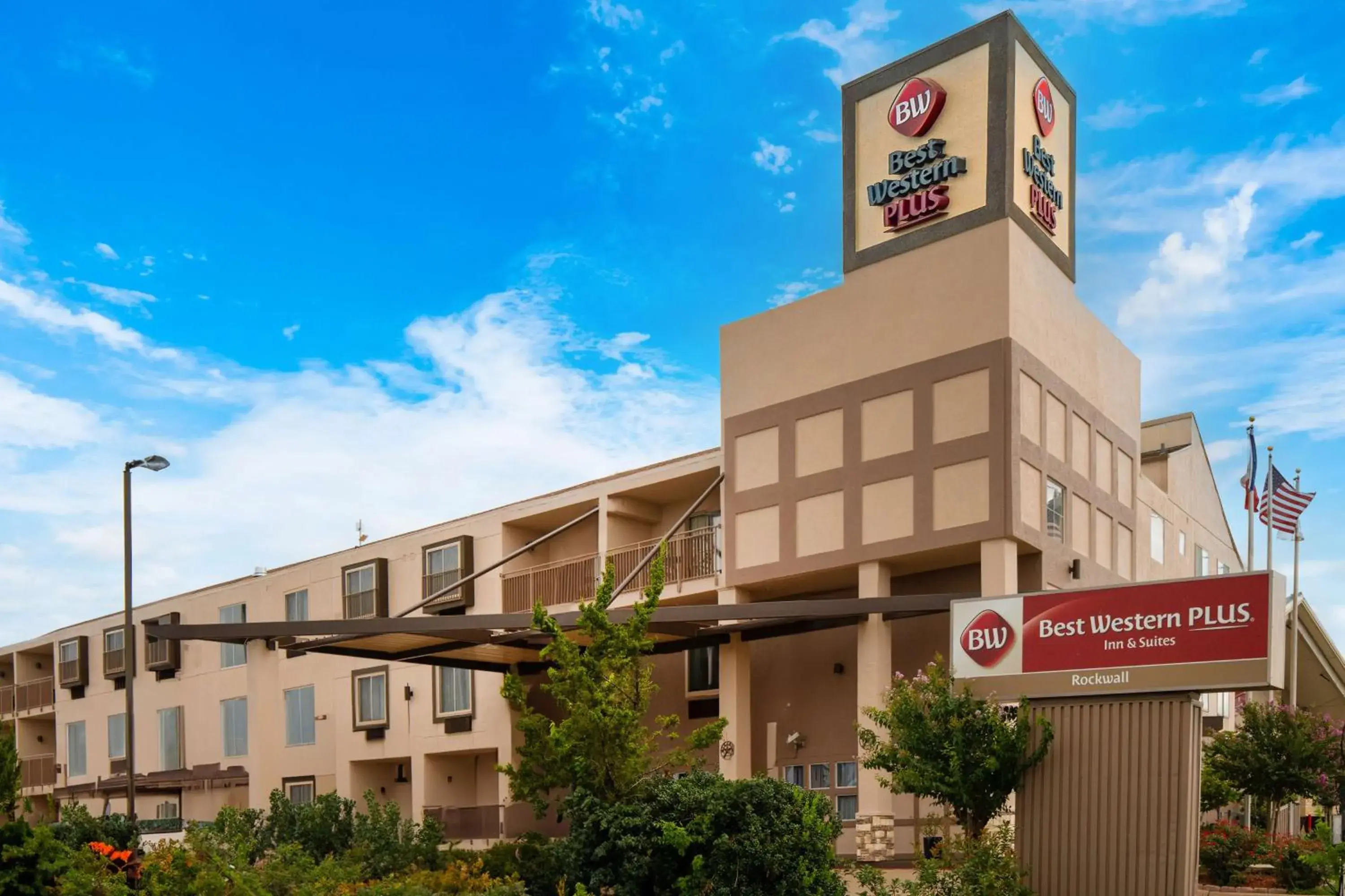 Property building in Best Western Plus Rockwall Inn & Suites Property building in Best Western Plus Rockwall Inn & Suites