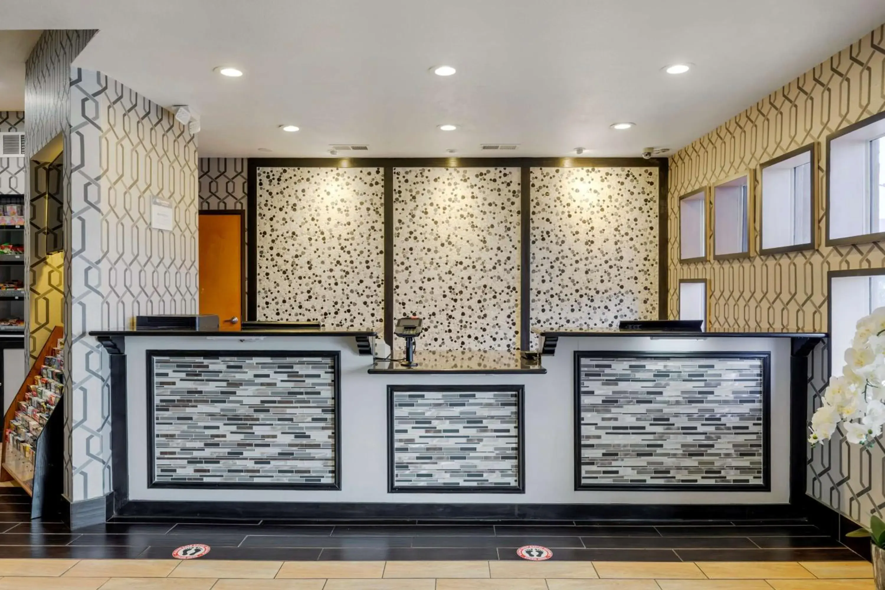 Lobby or reception in Best Western Plus Rockwall Inn & Suites Lobby or reception in Best Western Plus Rockwall Inn & Suites