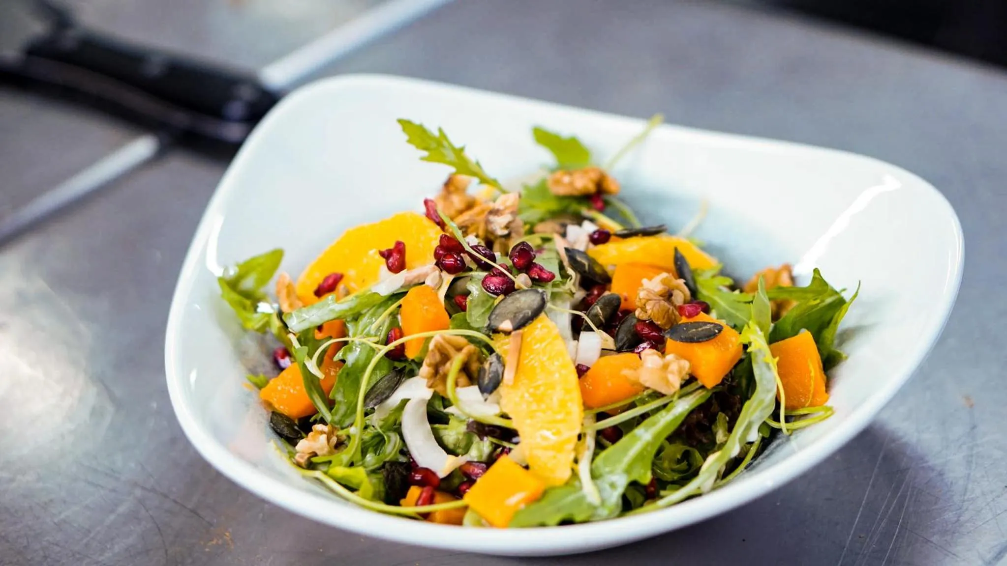 Restaurant/places to eat in Bata Club Haus